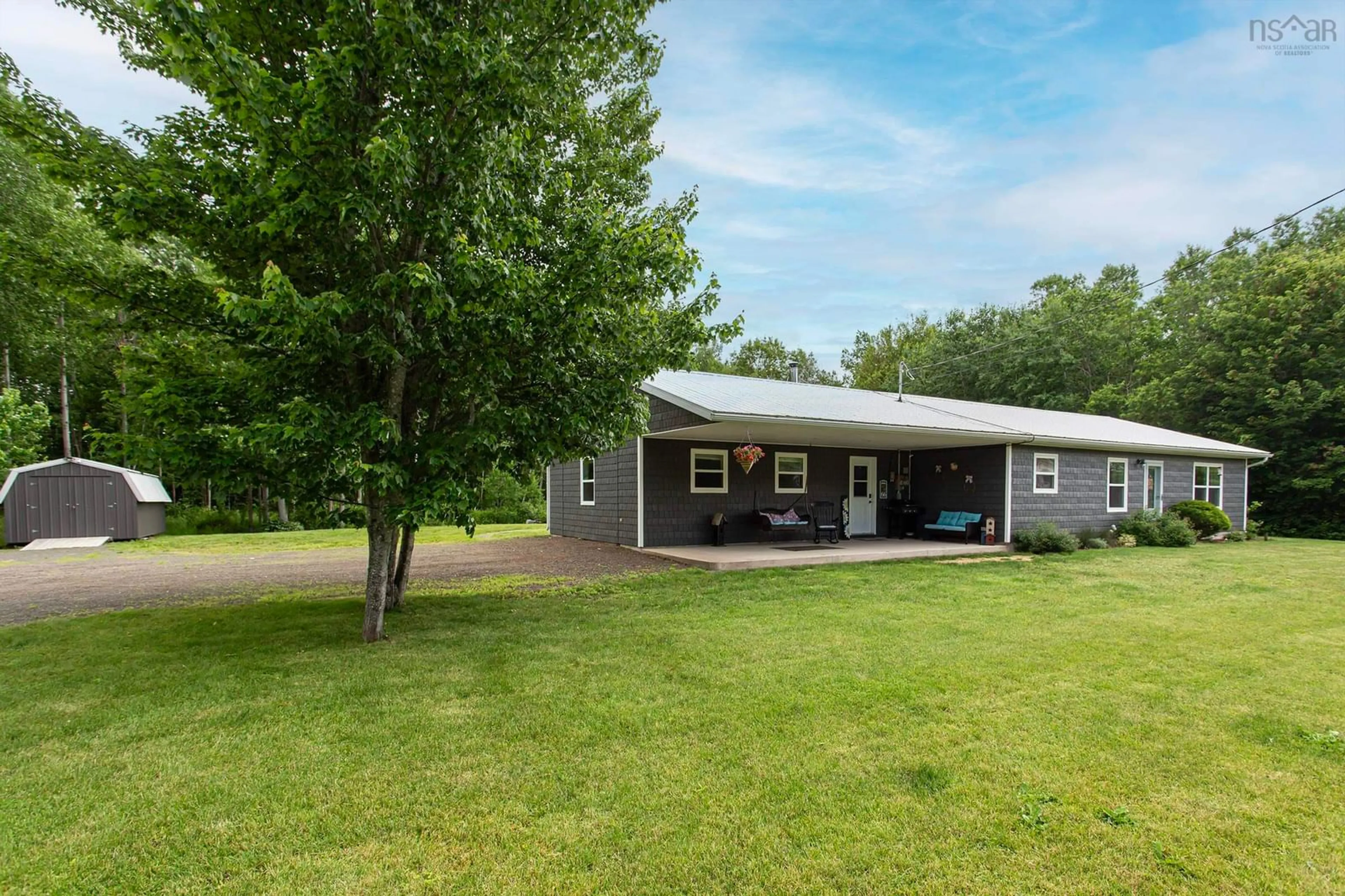 A pic from outside/outdoor area/front of a property/back of a property/a pic from drone, unknown for 66 North St, Middleton Nova Scotia B0S 1P0