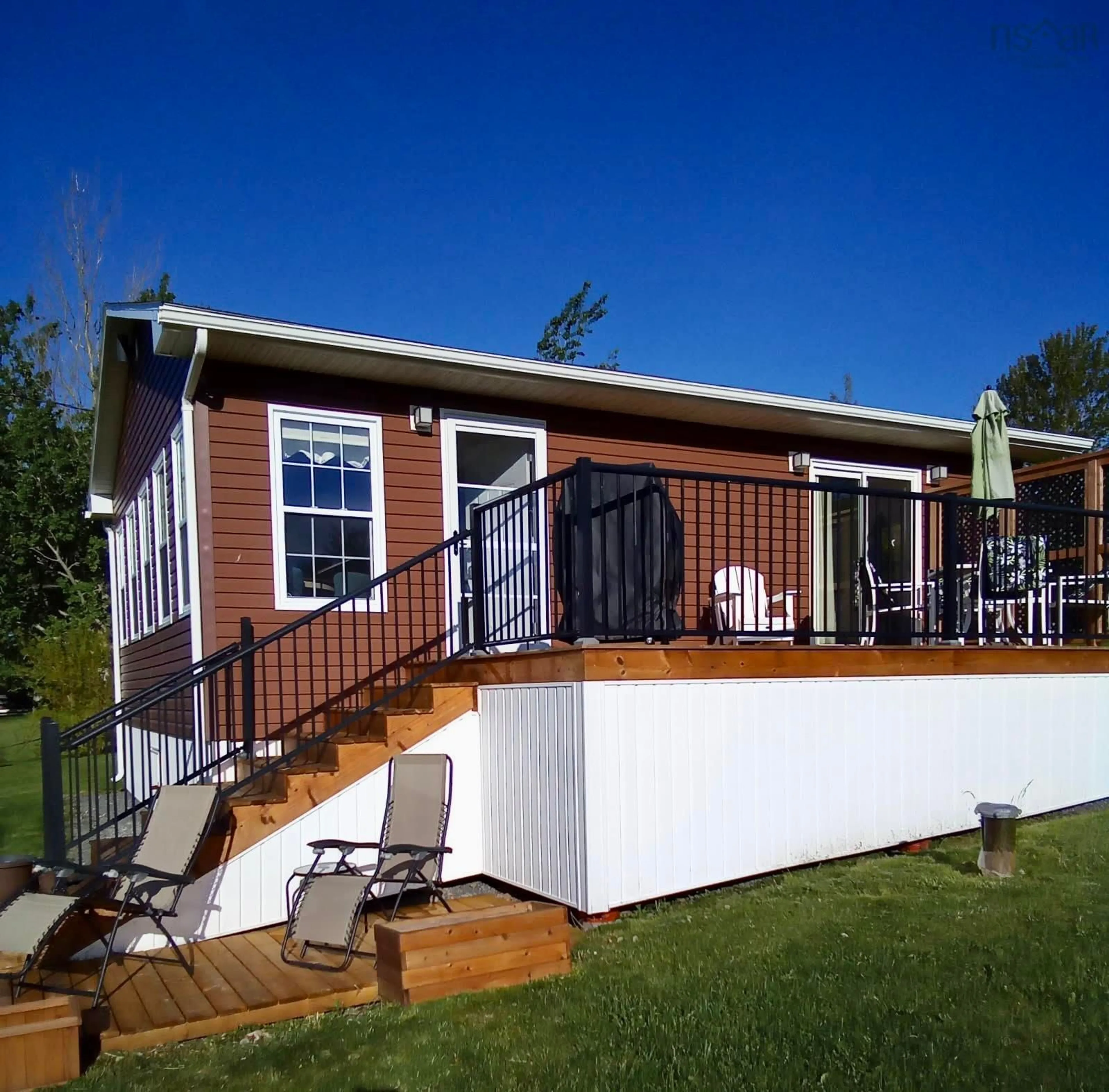 Home with vinyl exterior material, unknown for 51 First Ave #J, Tennecape Nova Scotia B0N 2R0
