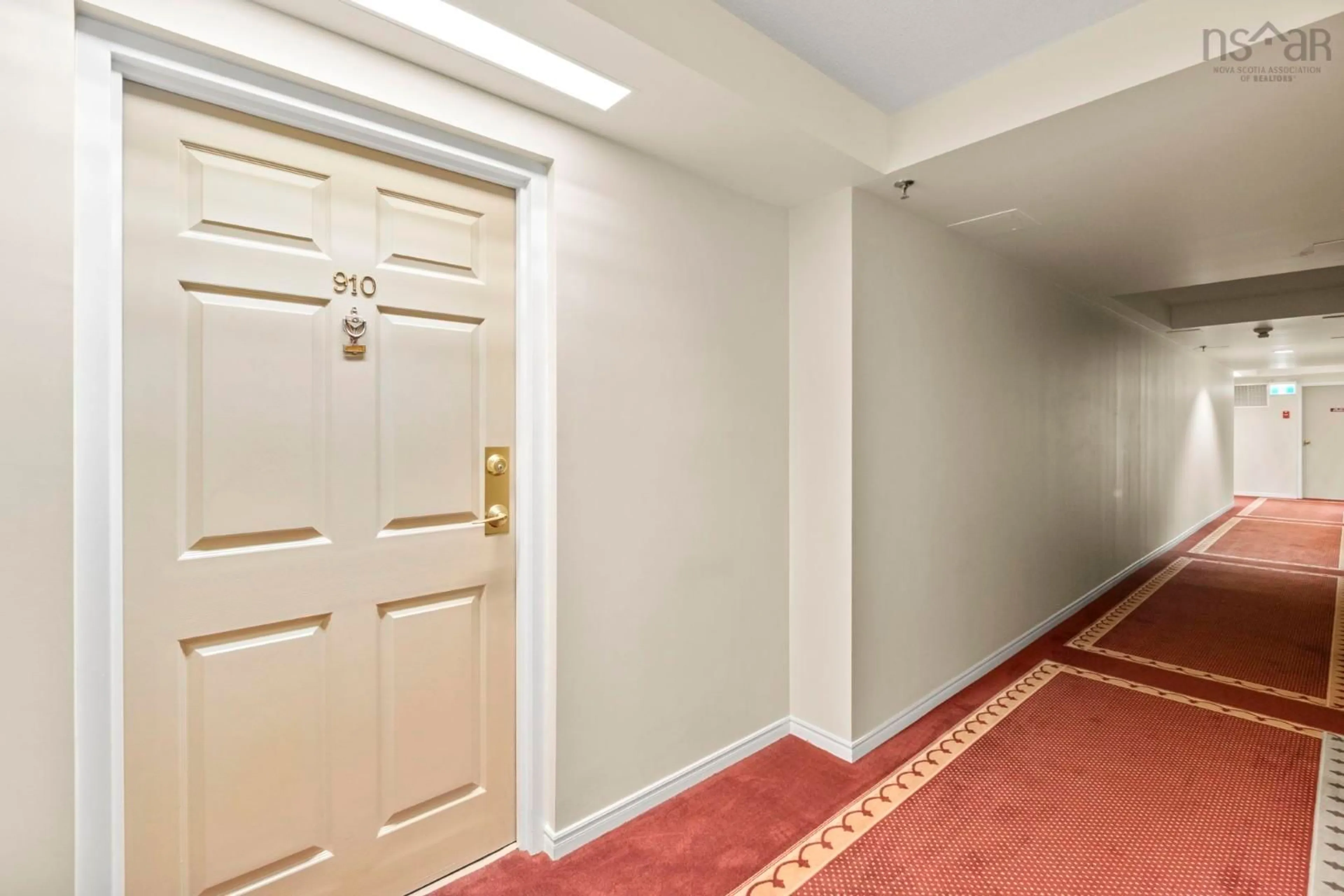 Indoor foyer for 30 Brookdale Cres #910, Dartmouth Nova Scotia B3A 4T7