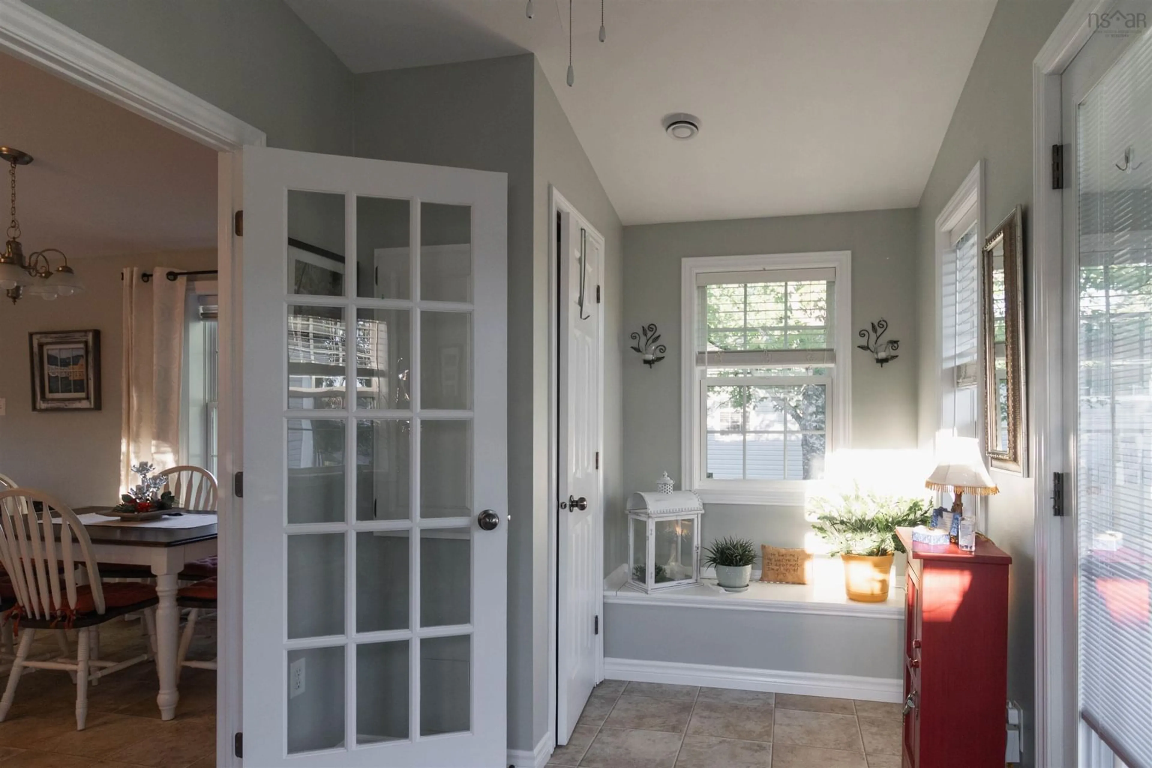 Indoor entryway for 38 Irven Dr, Garlands Crossing Nova Scotia B0N 2T0