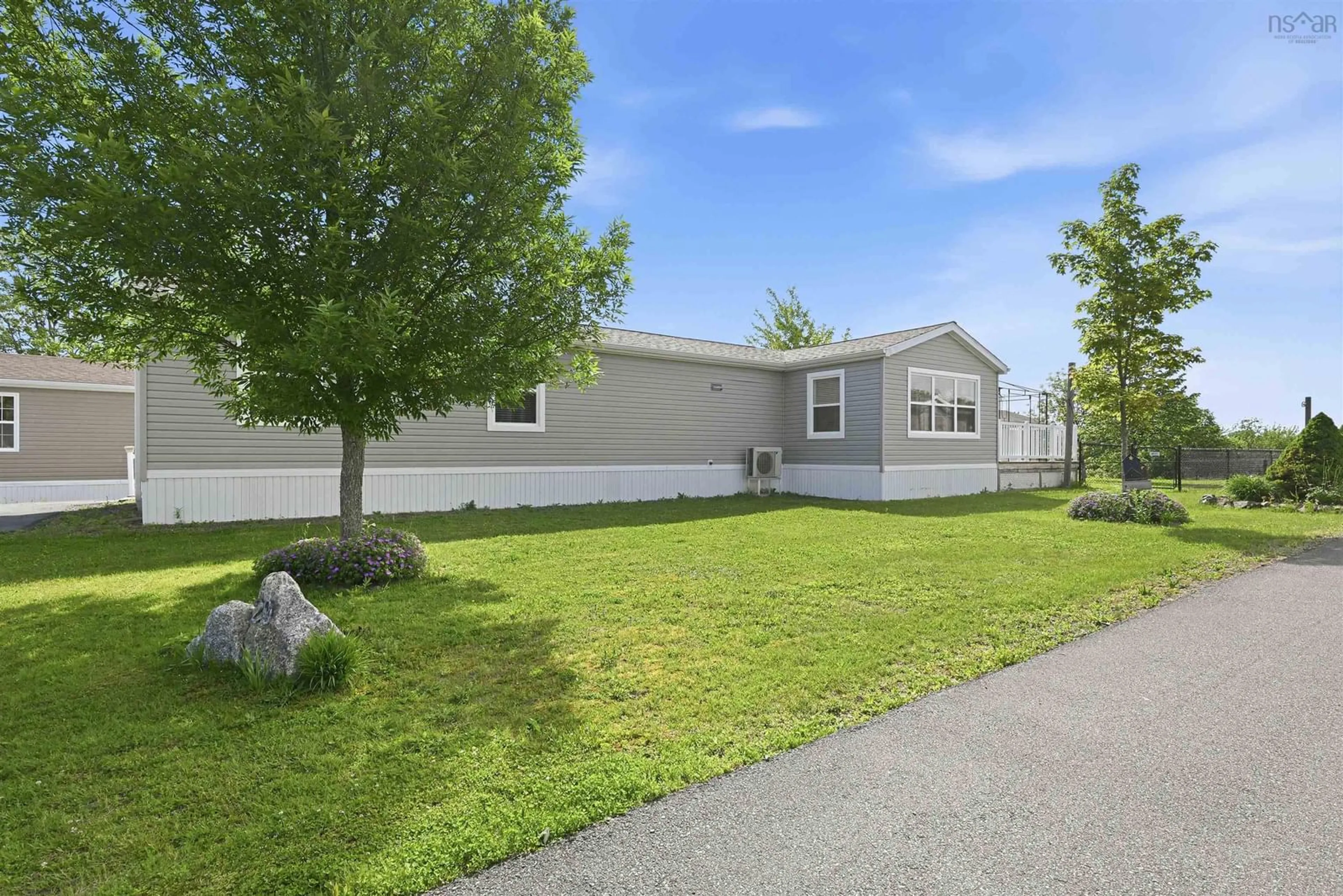 Home with vinyl exterior material, unknown for 27 Annie May Crt, Garlands Crossing Nova Scotia B0N 2T0