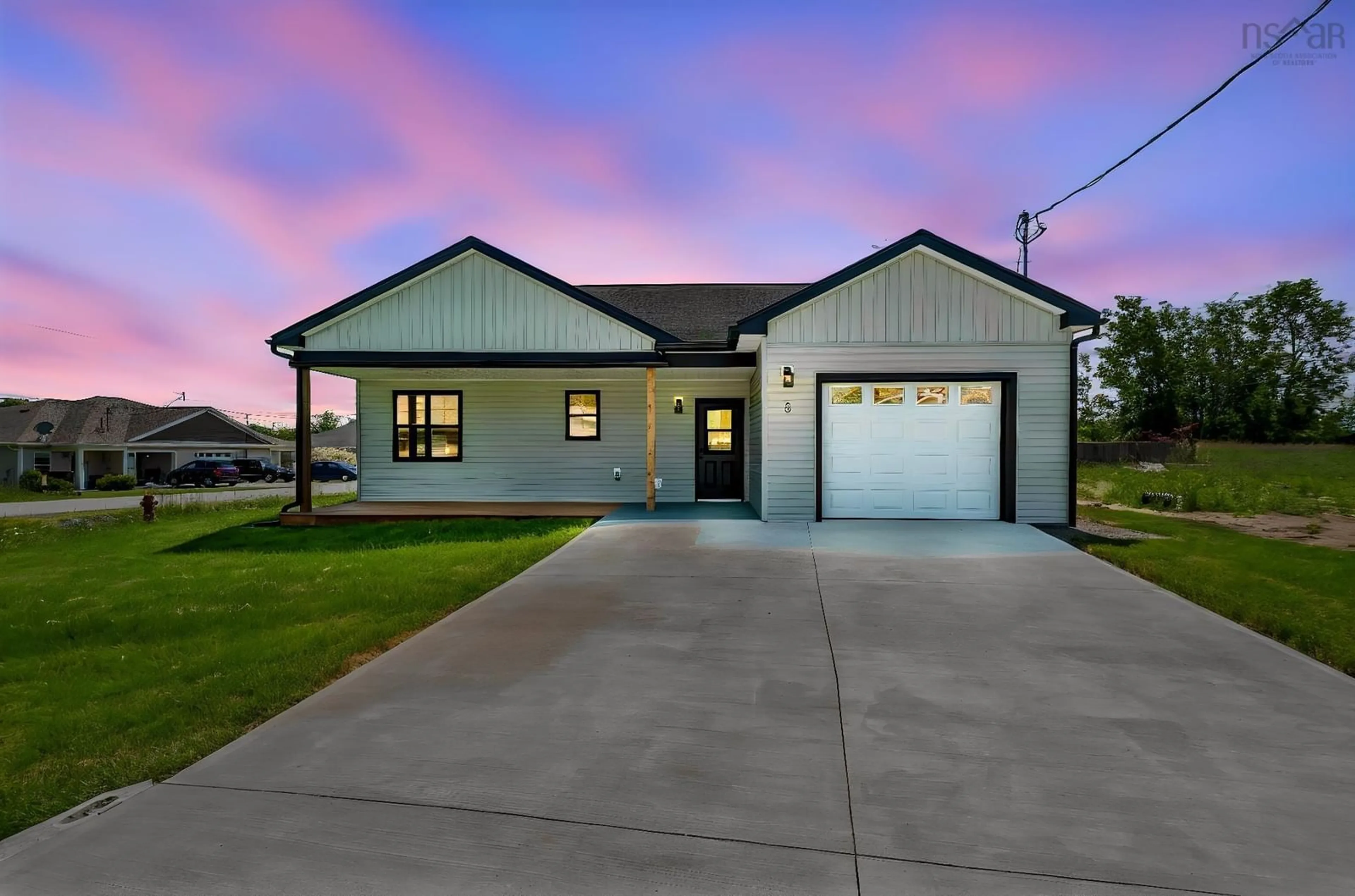 Home with vinyl exterior material, street for 5 Mccully Cres, Hantsport Nova Scotia B0P 1P0