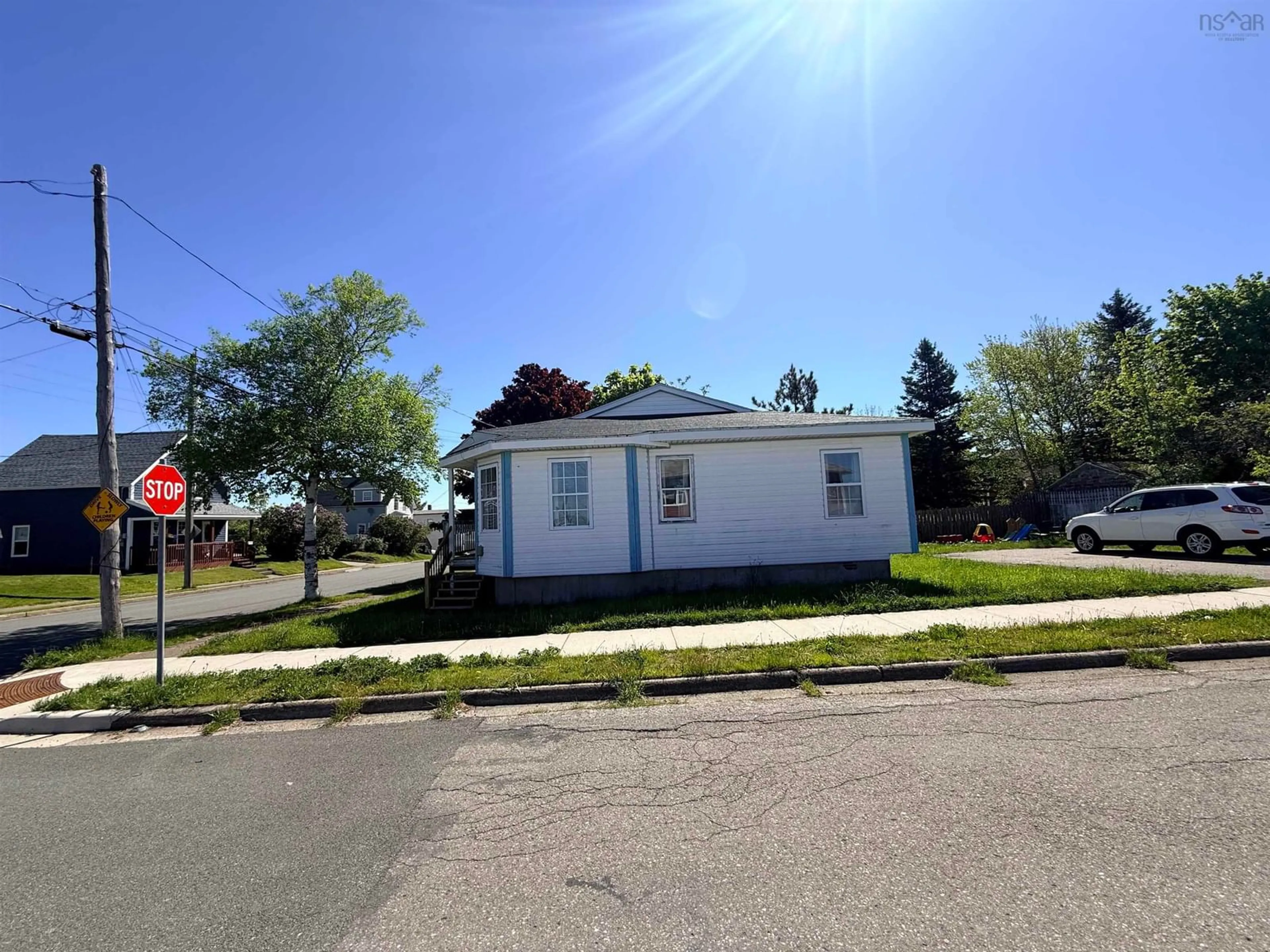 Unknown for 100-102 Henry Street St #B1N2H3, Sydney Nova Scotia B1N 2H3