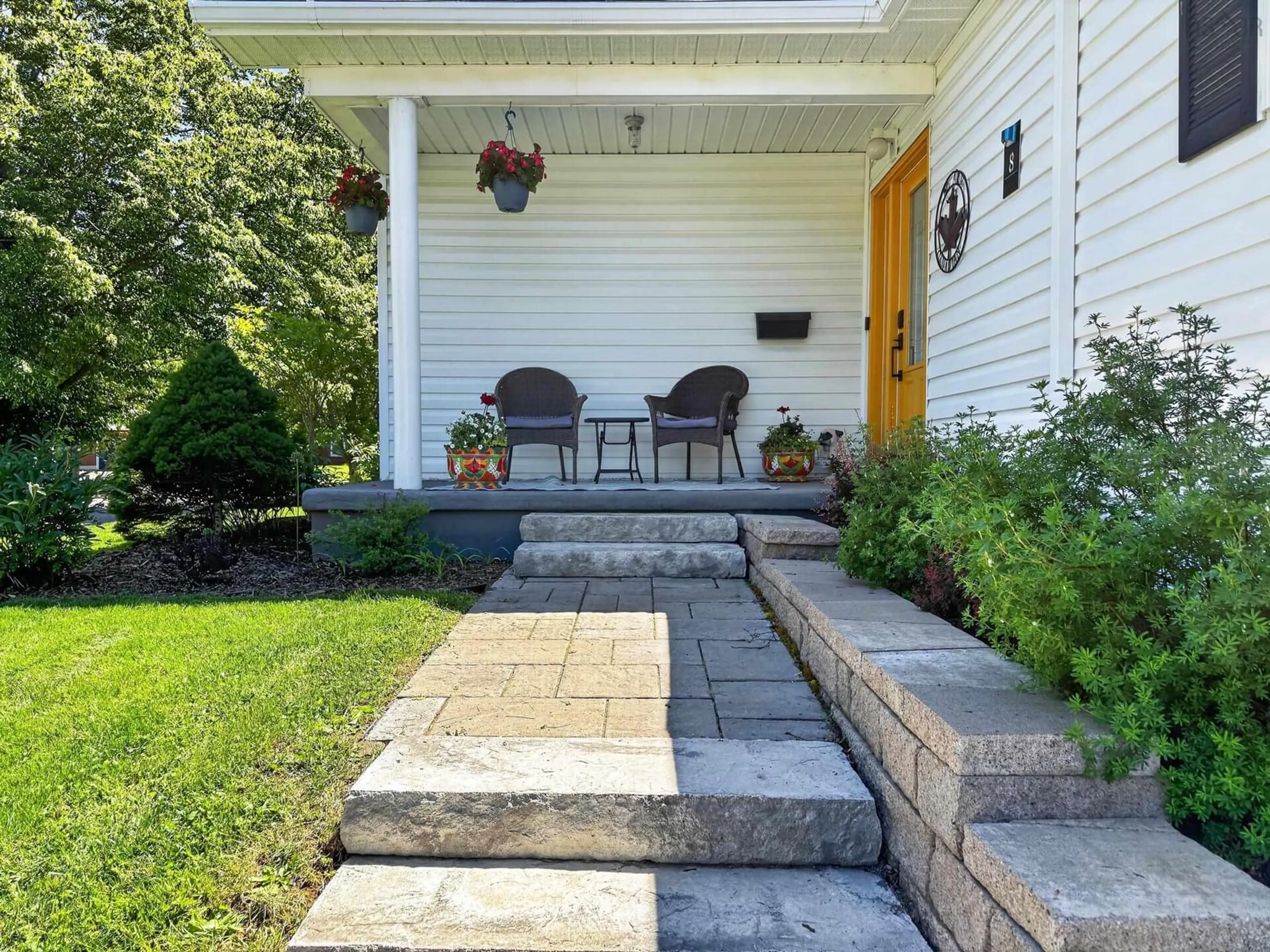 Patio, street for 8 Windemere Crt, Truro Nova Scotia B2N 5X7