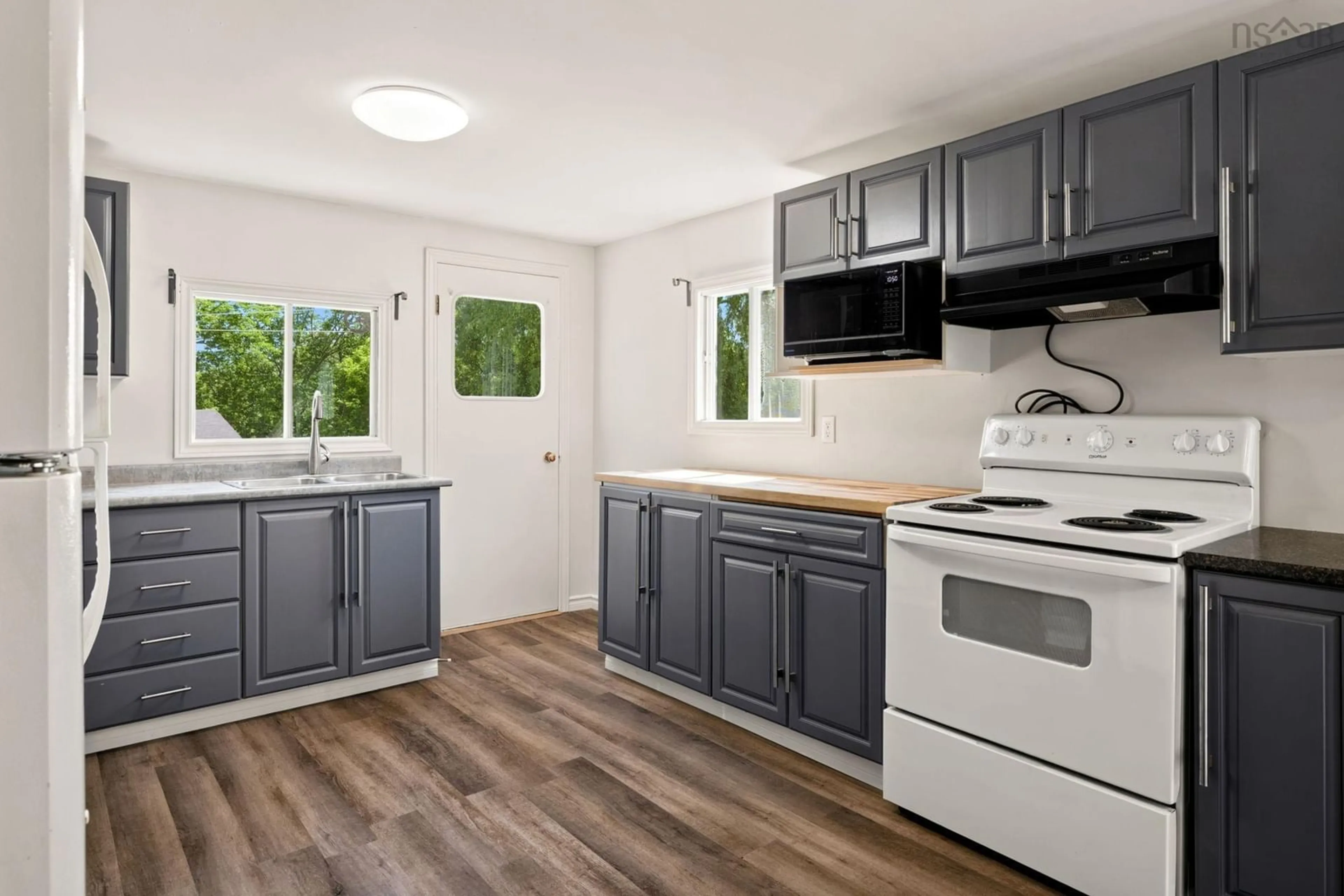 Standard kitchen, unknown for 36 Willow St, Hantsport Nova Scotia B0P 1P0