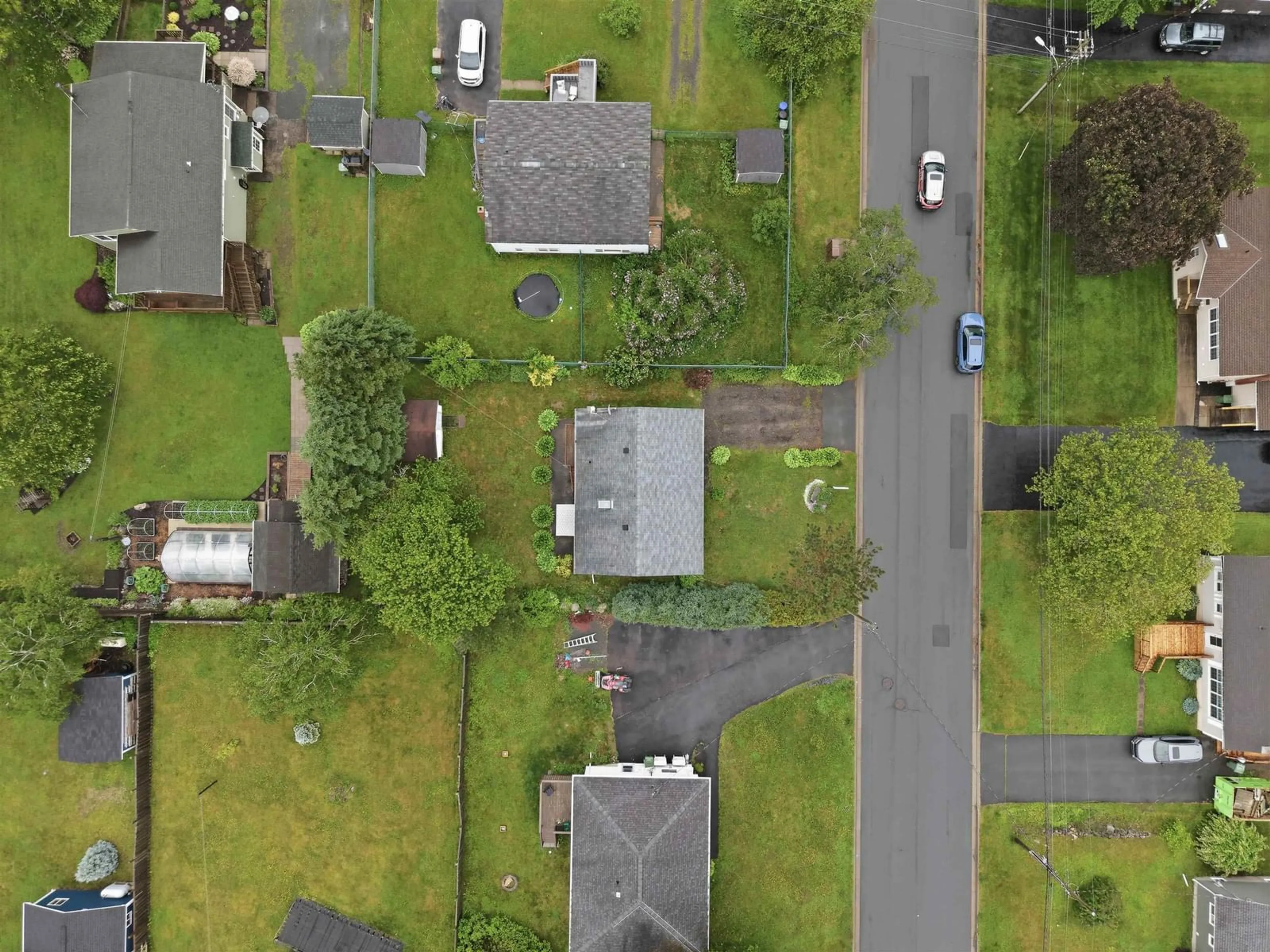 A pic from outside/outdoor area/front of a property/back of a property/a pic from drone, street for 83 Eisener St, Timberlea Nova Scotia B3T 1E4