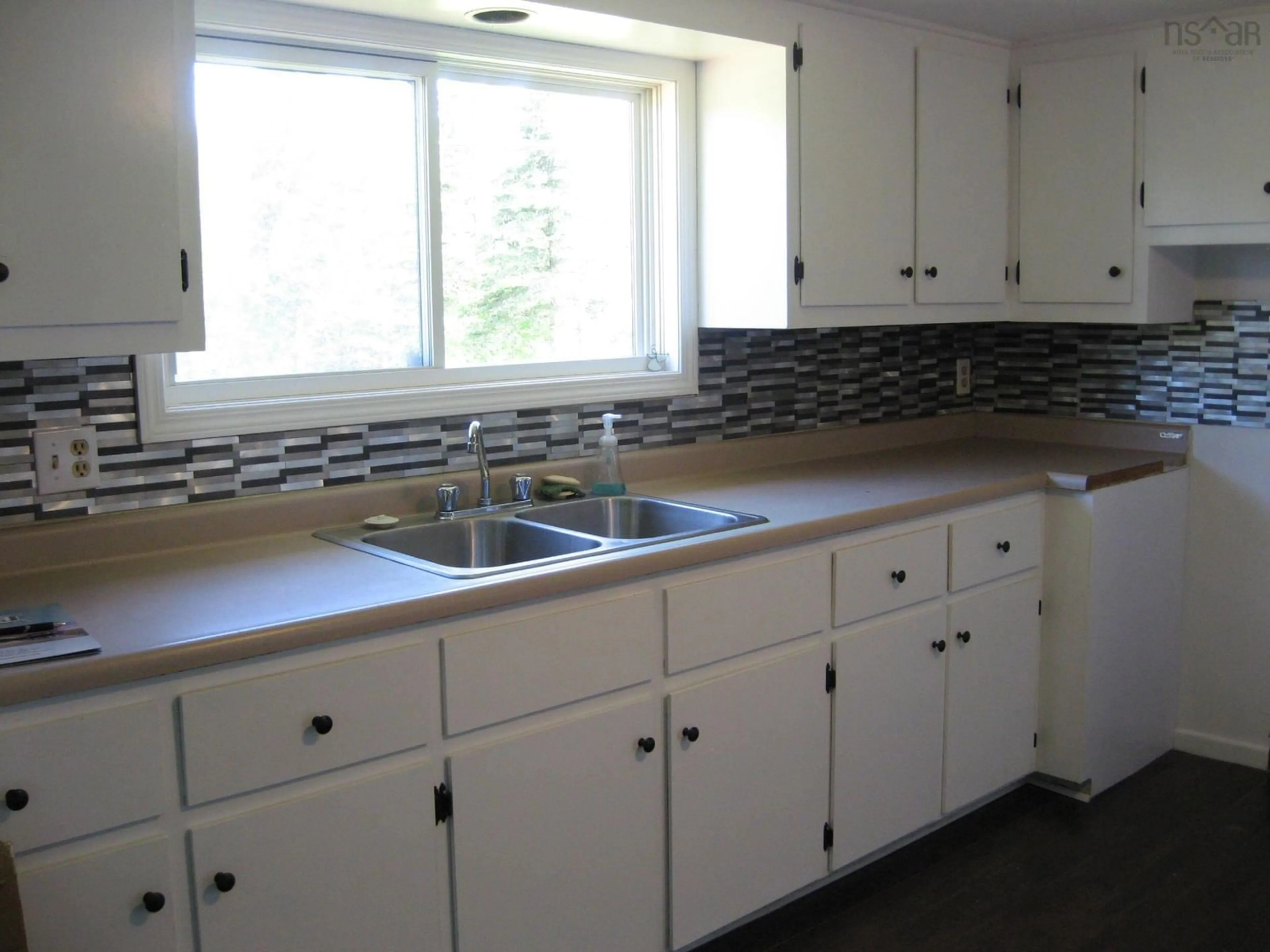 Standard kitchen, unknown for 7048 Highway 3, Hunts Point Nova Scotia B0T 1G0