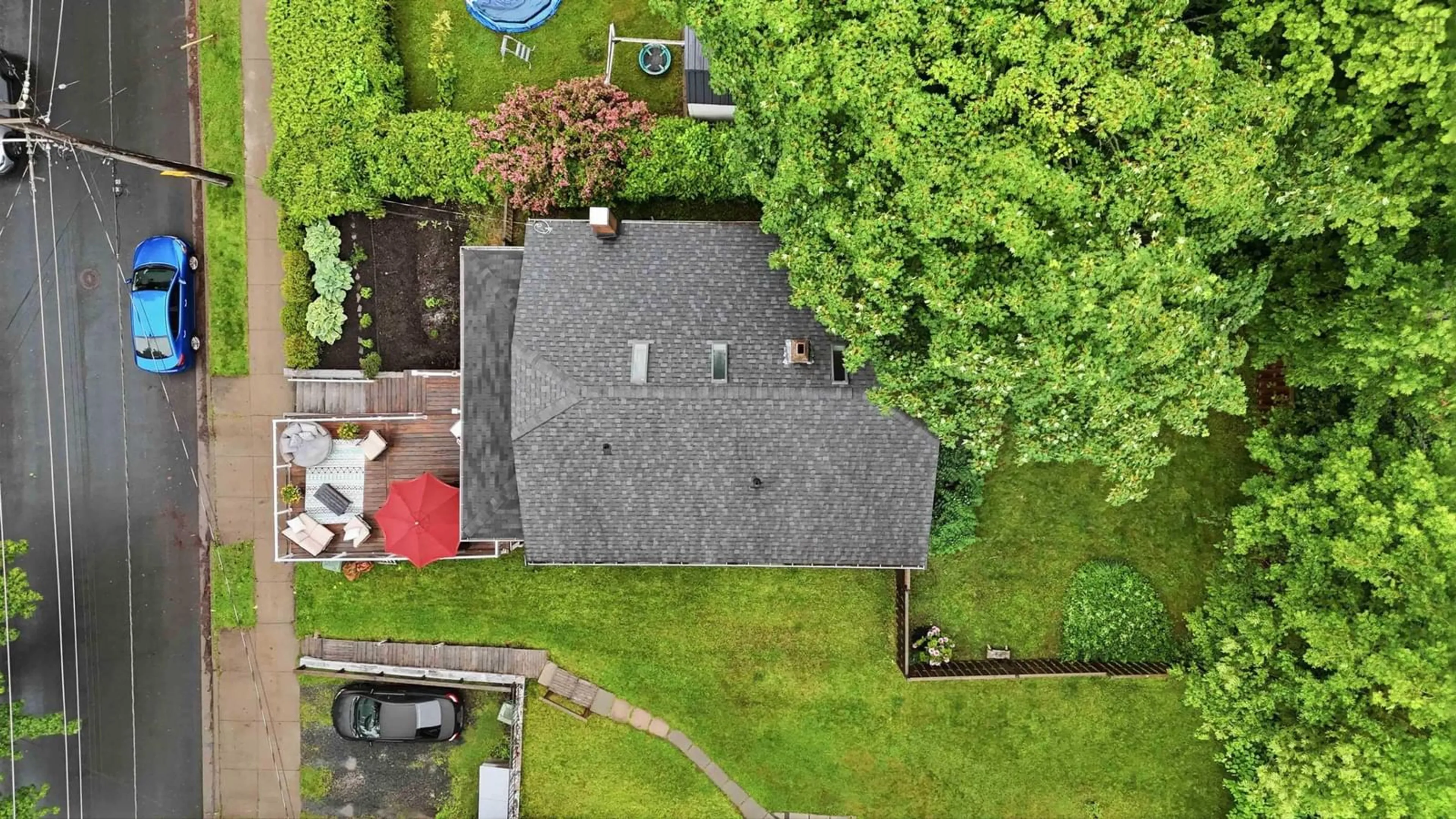 A pic from outside/outdoor area/front of a property/back of a property/a pic from drone, street for 5 Dahlia St, Dartmouth Nova Scotia B3A 2R6