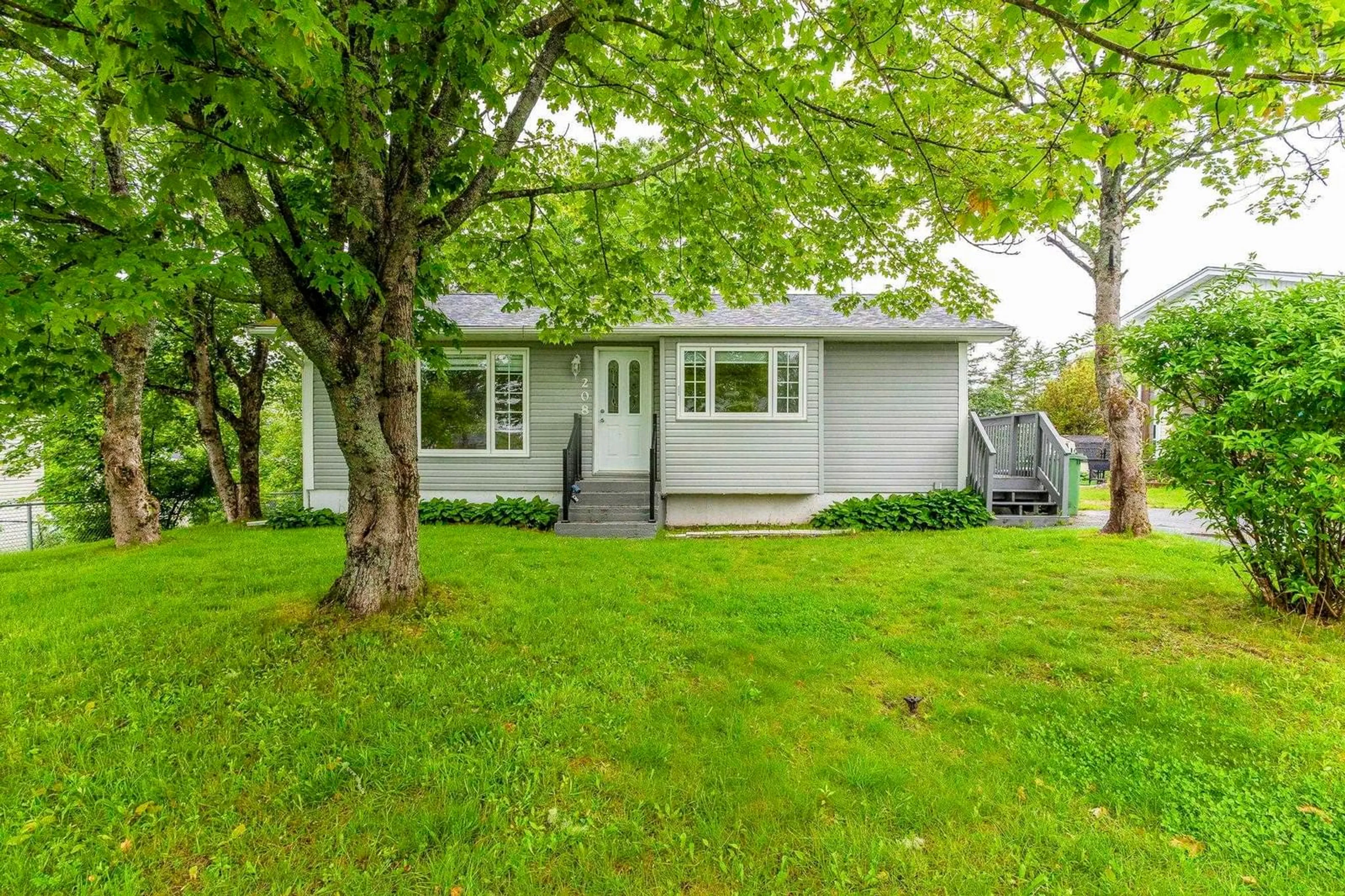Home with vinyl exterior material, street for 208 Prince Street, Lower Sackville Nova Scotia B4C 1L5