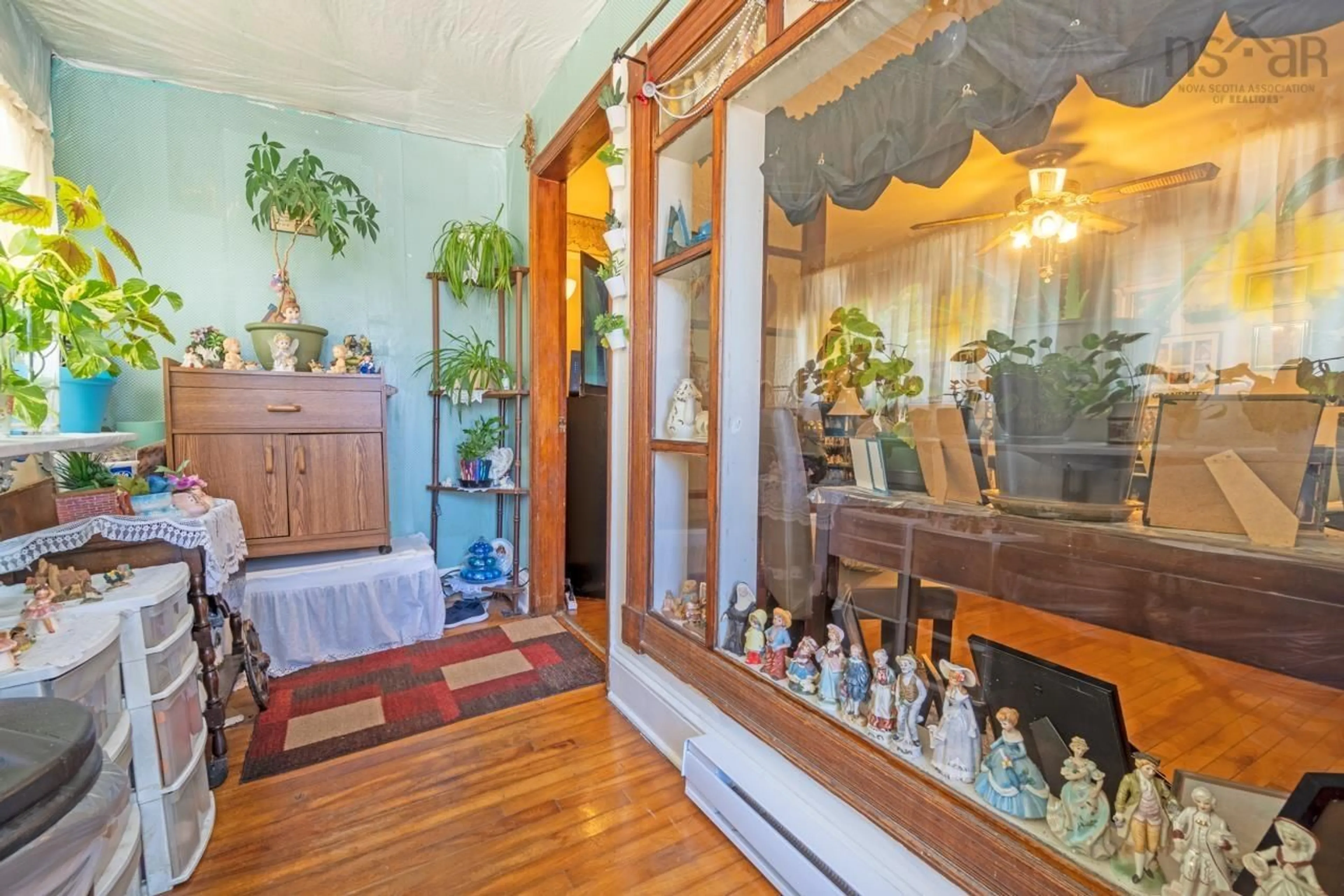 Indoor foyer for 219 Windmill Rd, Dartmouth Nova Scotia B3A 1G1
