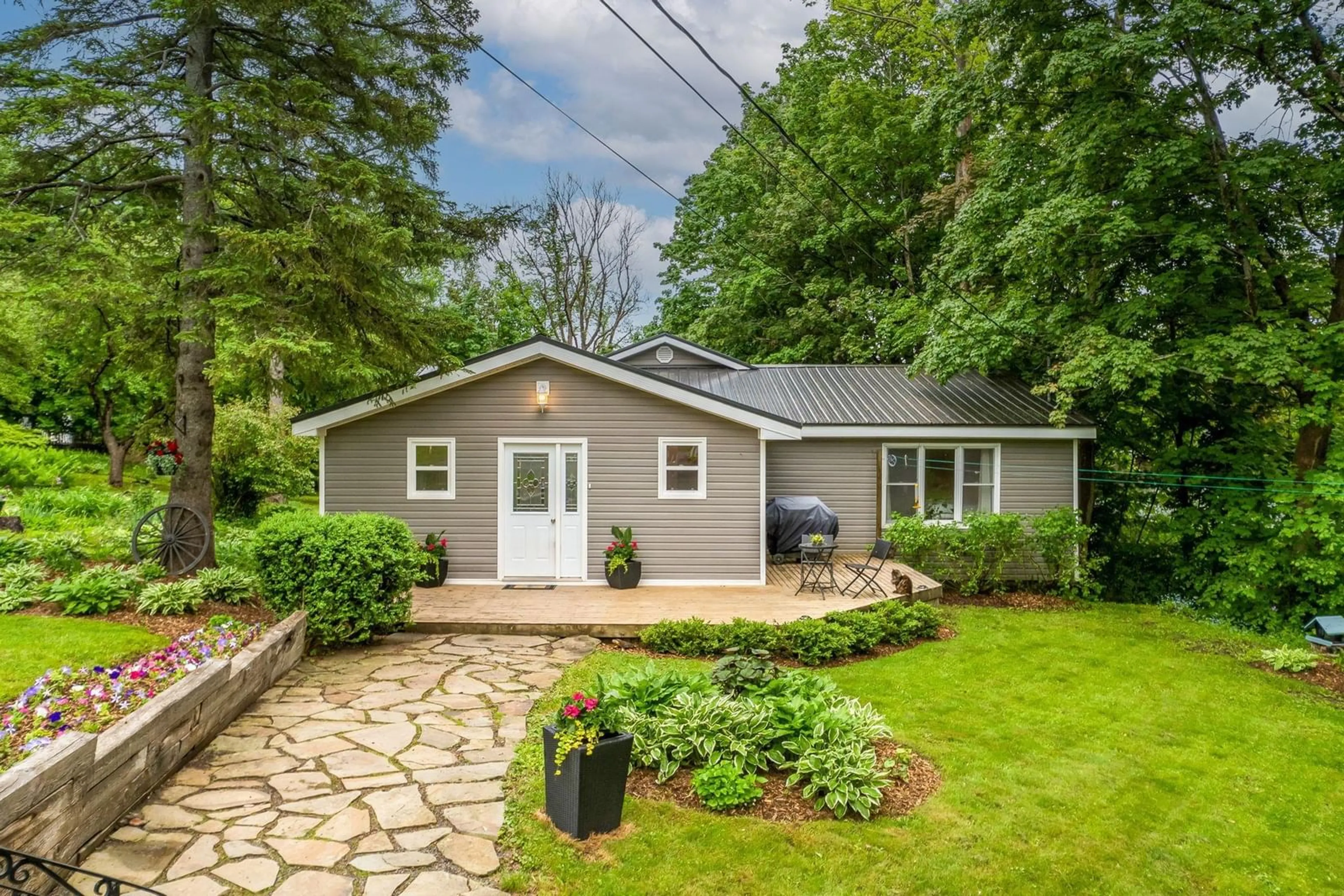 Home with vinyl exterior material, street for 33 Grange St, Pictou Nova Scotia B0K 1H0