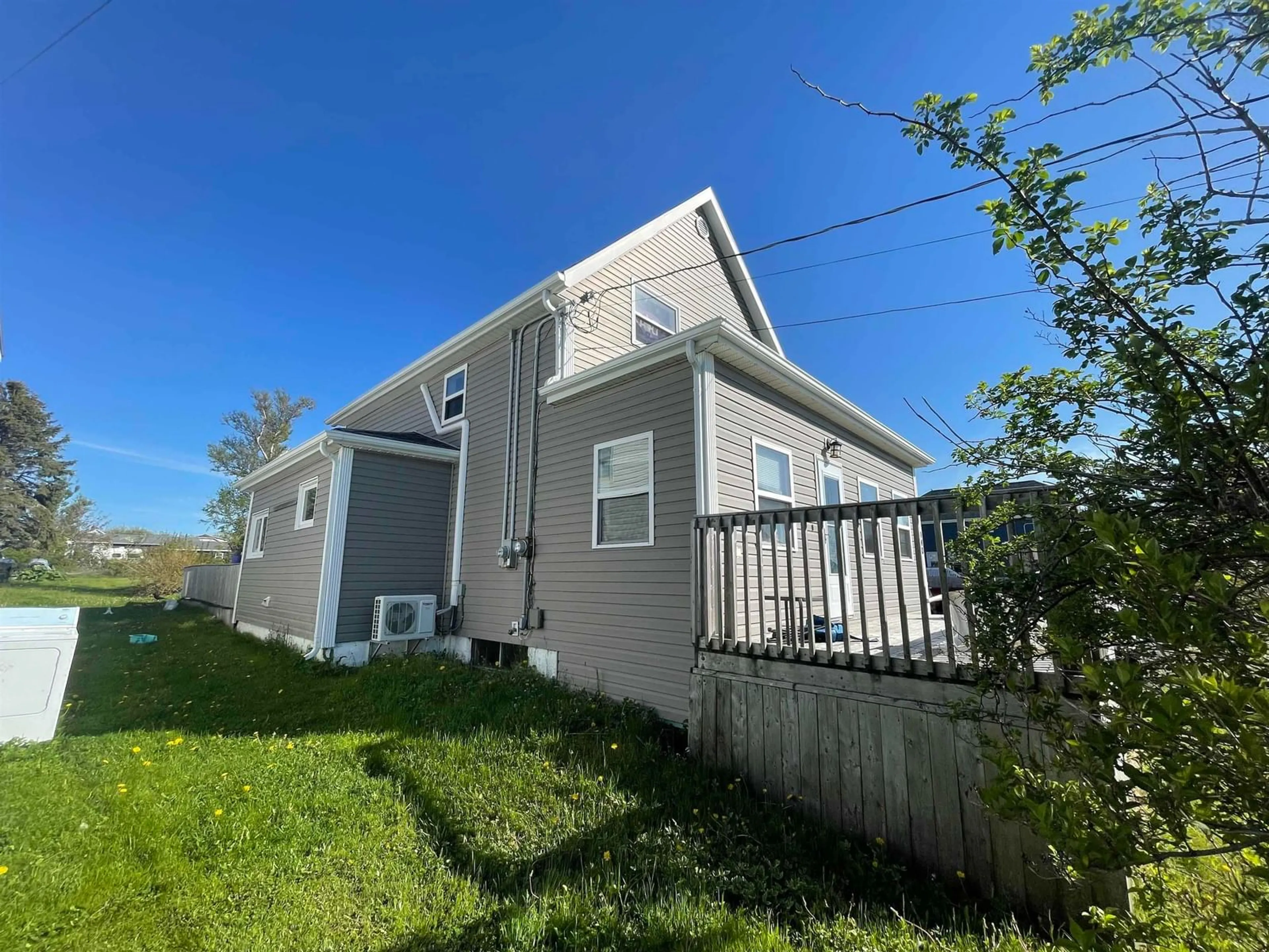 A pic from outside/outdoor area/front of a property/back of a property/a pic from drone, building for 140 Blackett St, Glace Bay Nova Scotia B1A 1E5