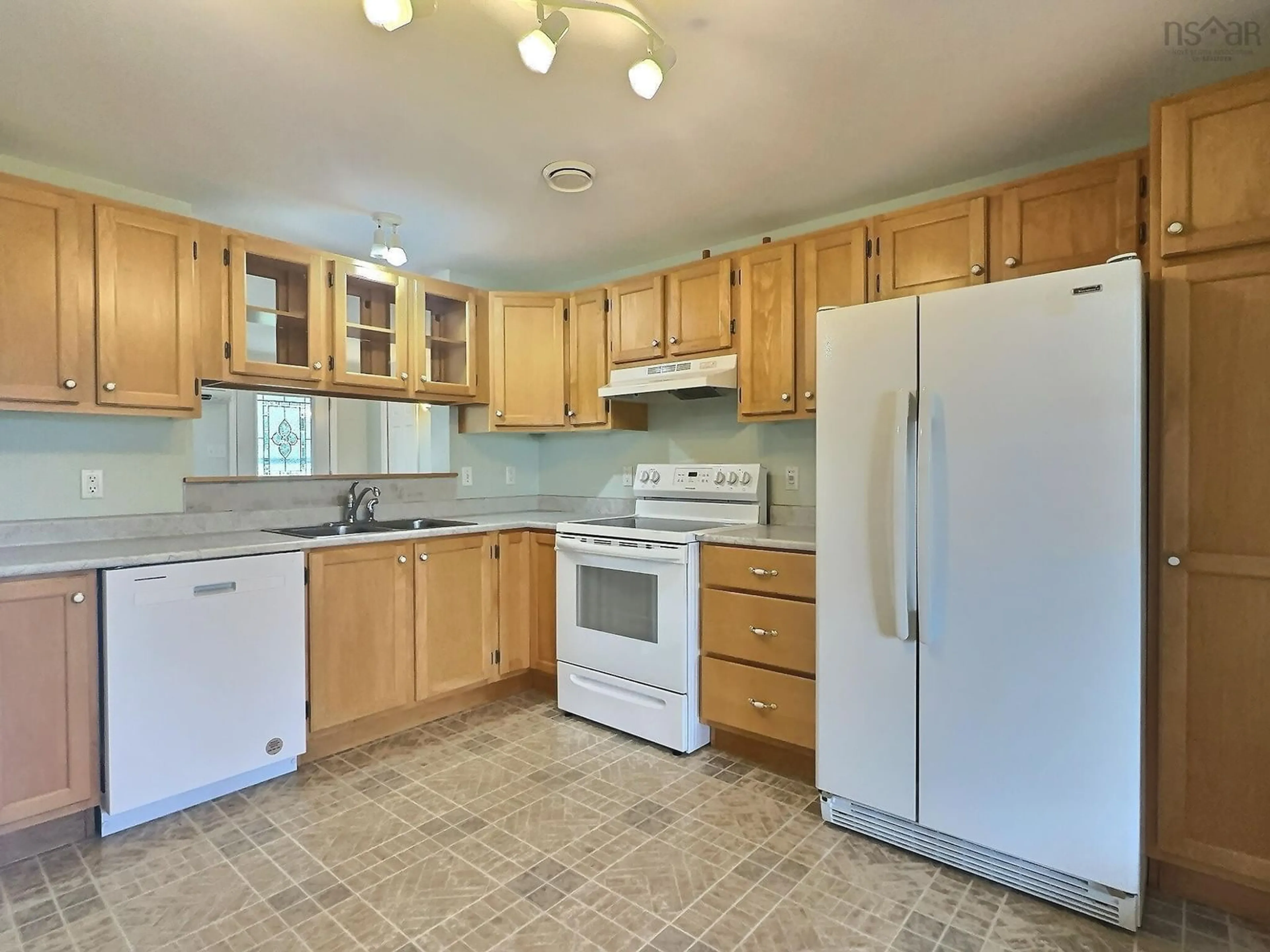 Standard kitchen, unknown for 10216 209 Hwy, Diligent River Nova Scotia B0M 1S0
