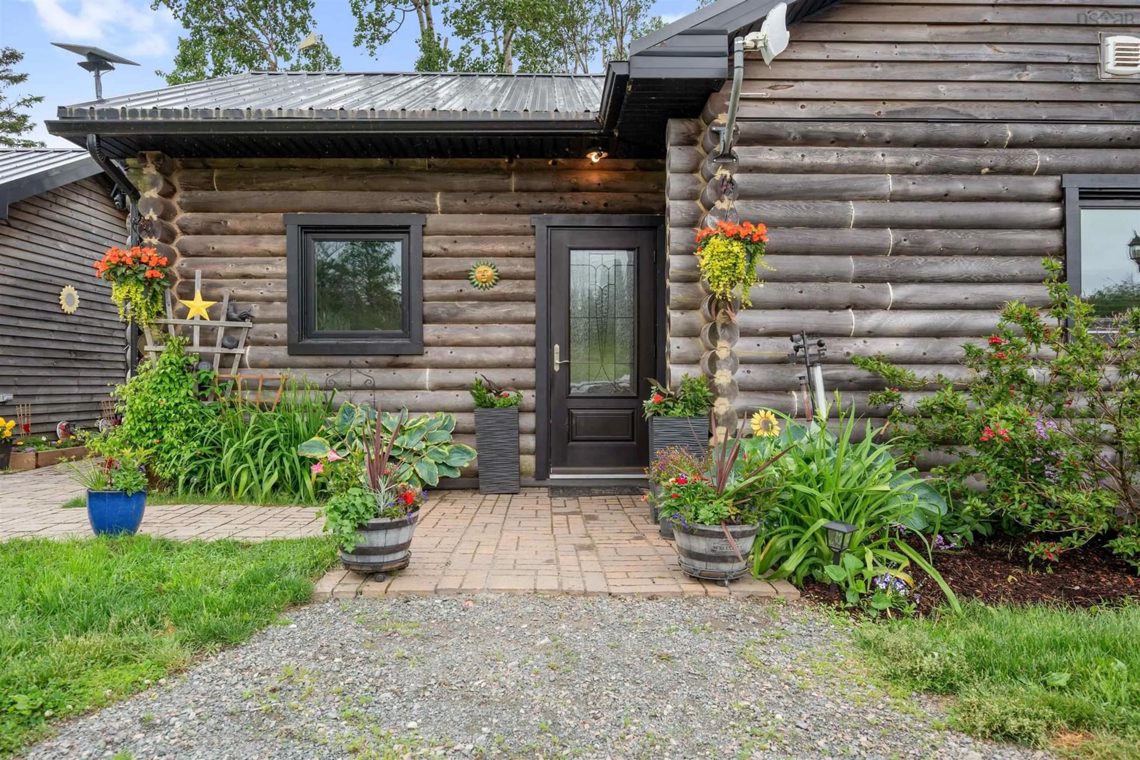 Indoor entryway for 4 Garden Of Eden Church Loop, Garden Of Eden Nova Scotia B2H 5C8