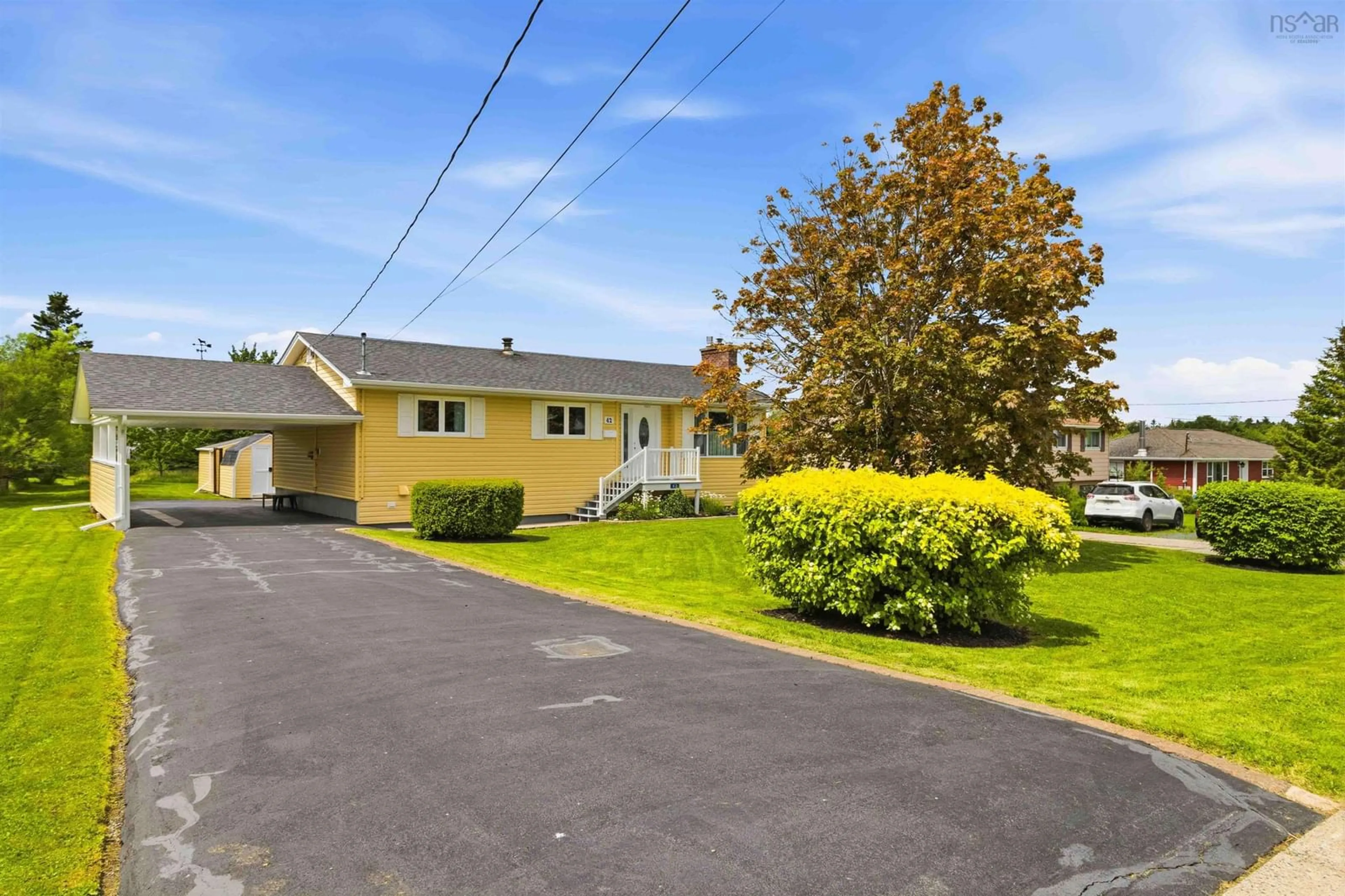 A pic from outside/outdoor area/front of a property/back of a property/a pic from drone, street for 42 Astral Dr, Cole Harbour Nova Scotia B2V 1B2