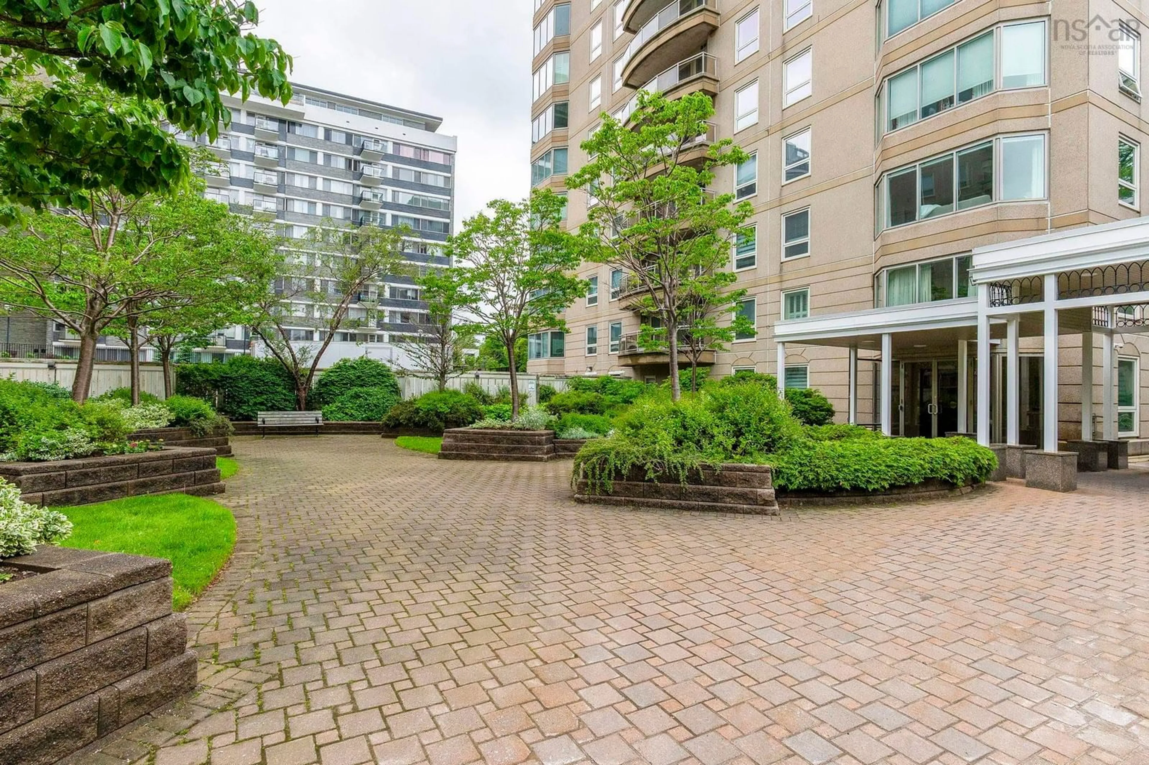 Patio, street for 1540 Summer St #206, Halifax Nova Scotia B3H 4R9