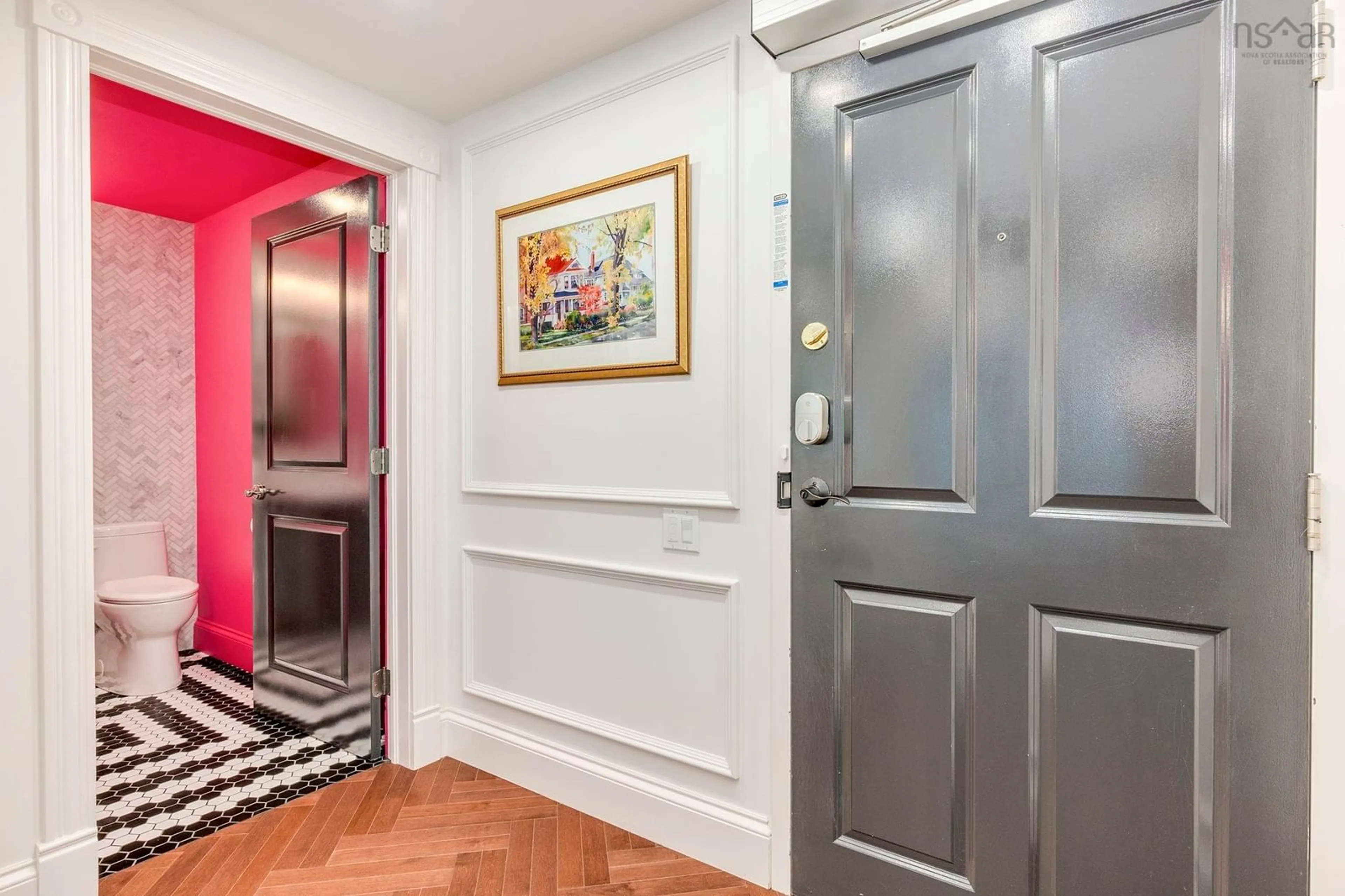 Indoor foyer for 1540 Summer St #206, Halifax Nova Scotia B3H 4R9