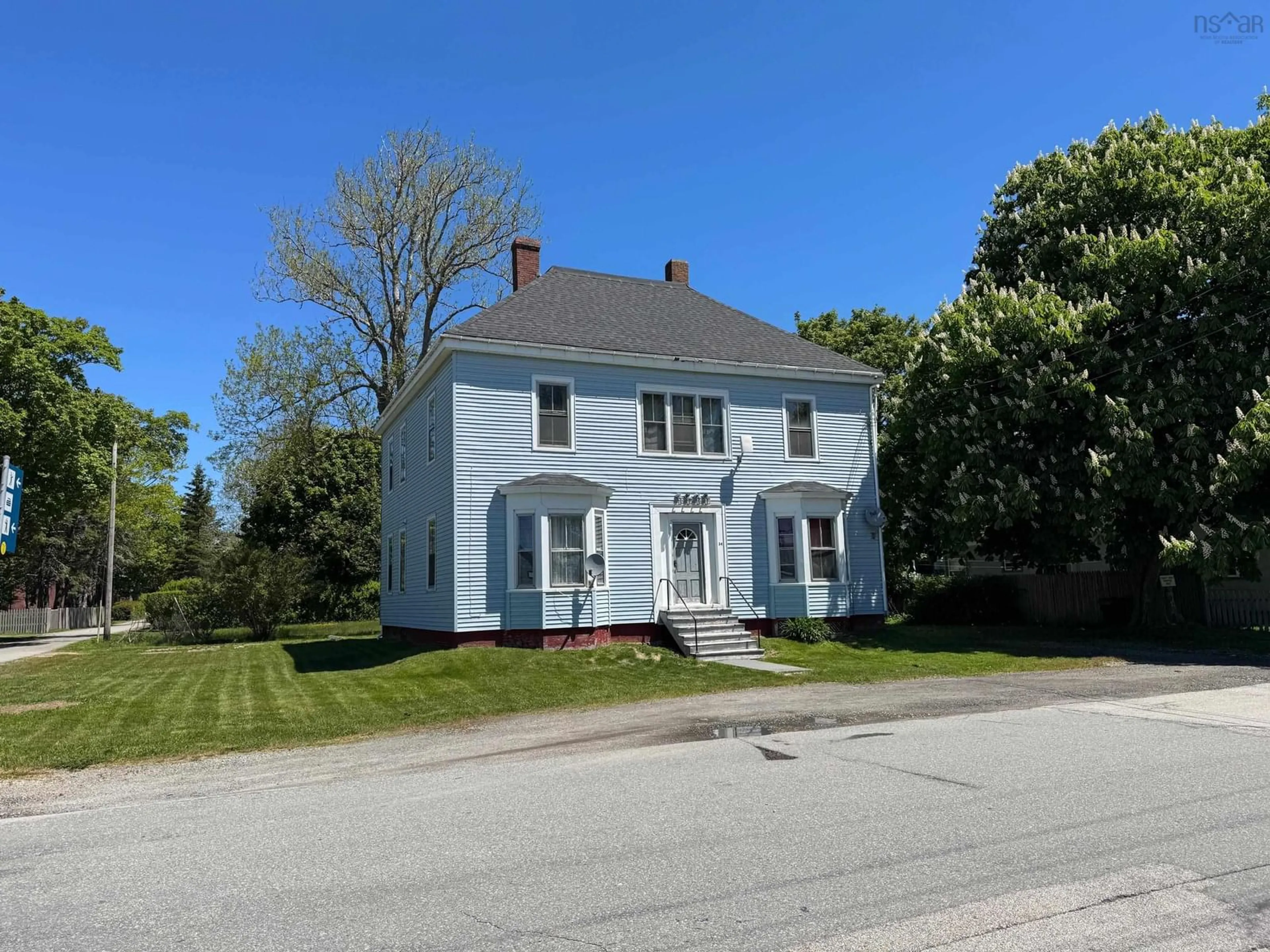 A pic from outside/outdoor area/front of a property/back of a property/a pic from drone, street for 34 Albert St, Yarmouth Nova Scotia B5A 3N3