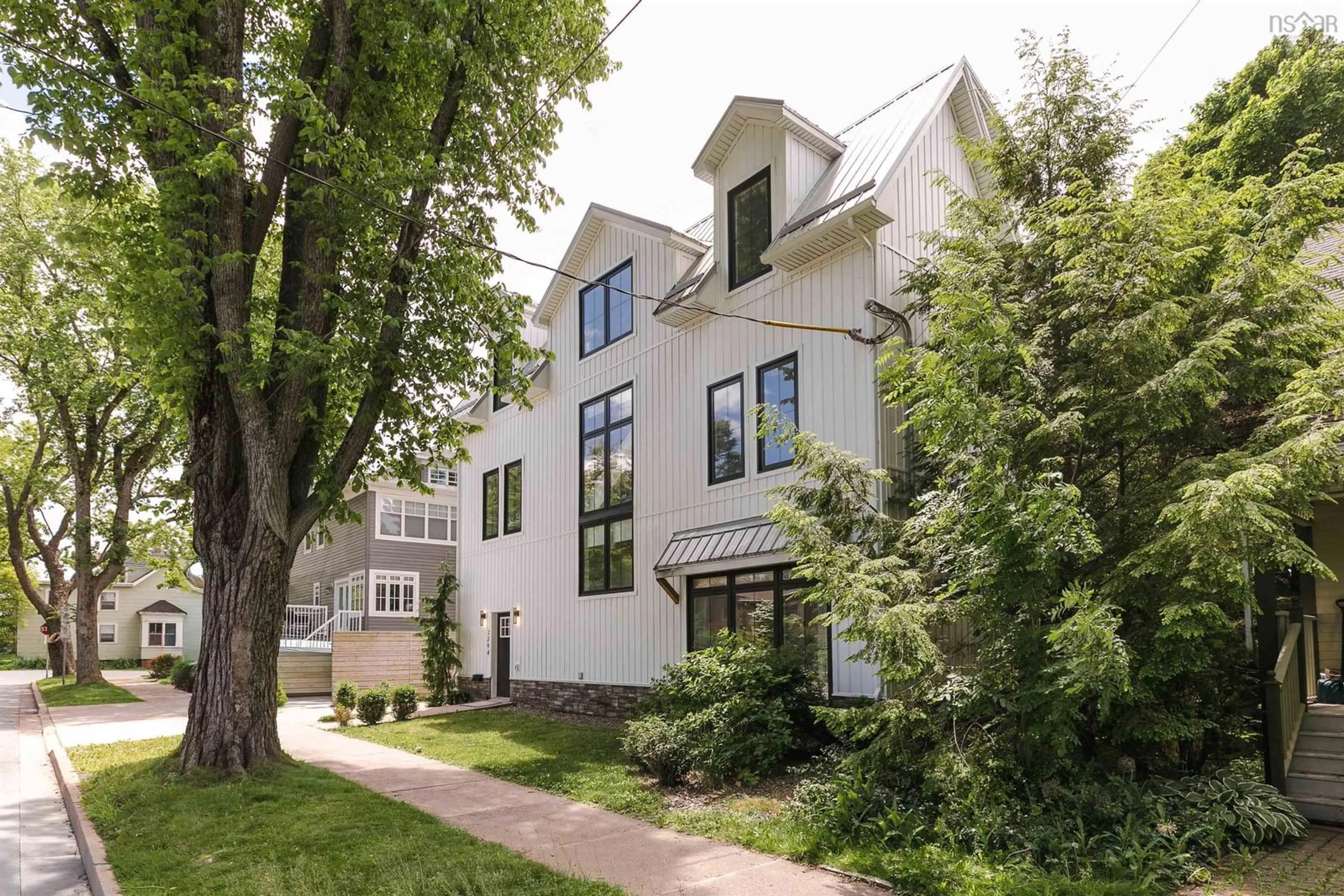 Unknown for 1594 Preston, Halifax Nova Scotia B3H 3V1