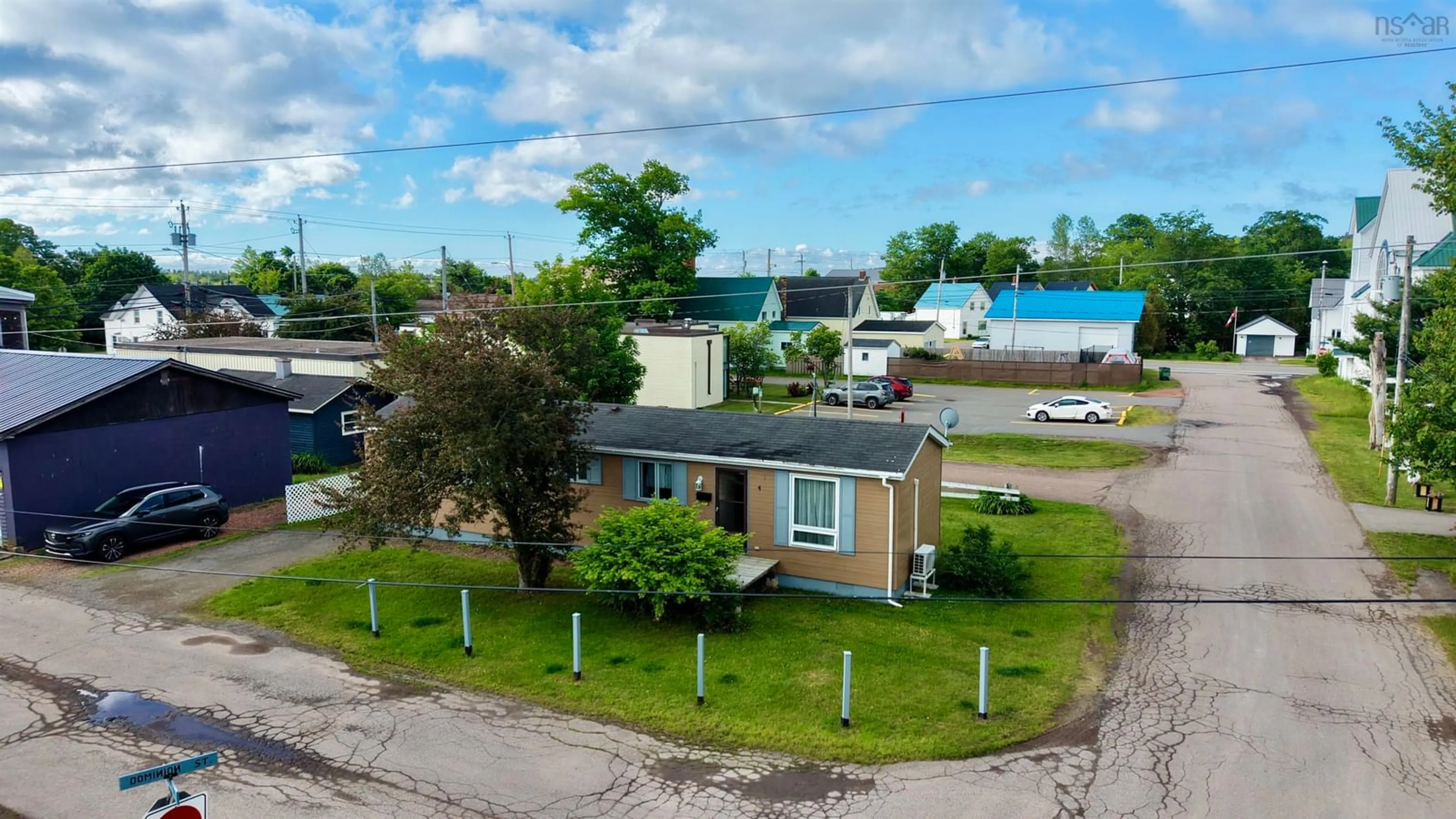 A pic from outside/outdoor area/front of a property/back of a property/a pic from drone, building for 4 James St, Parrsboro Nova Scotia B0M 1S0