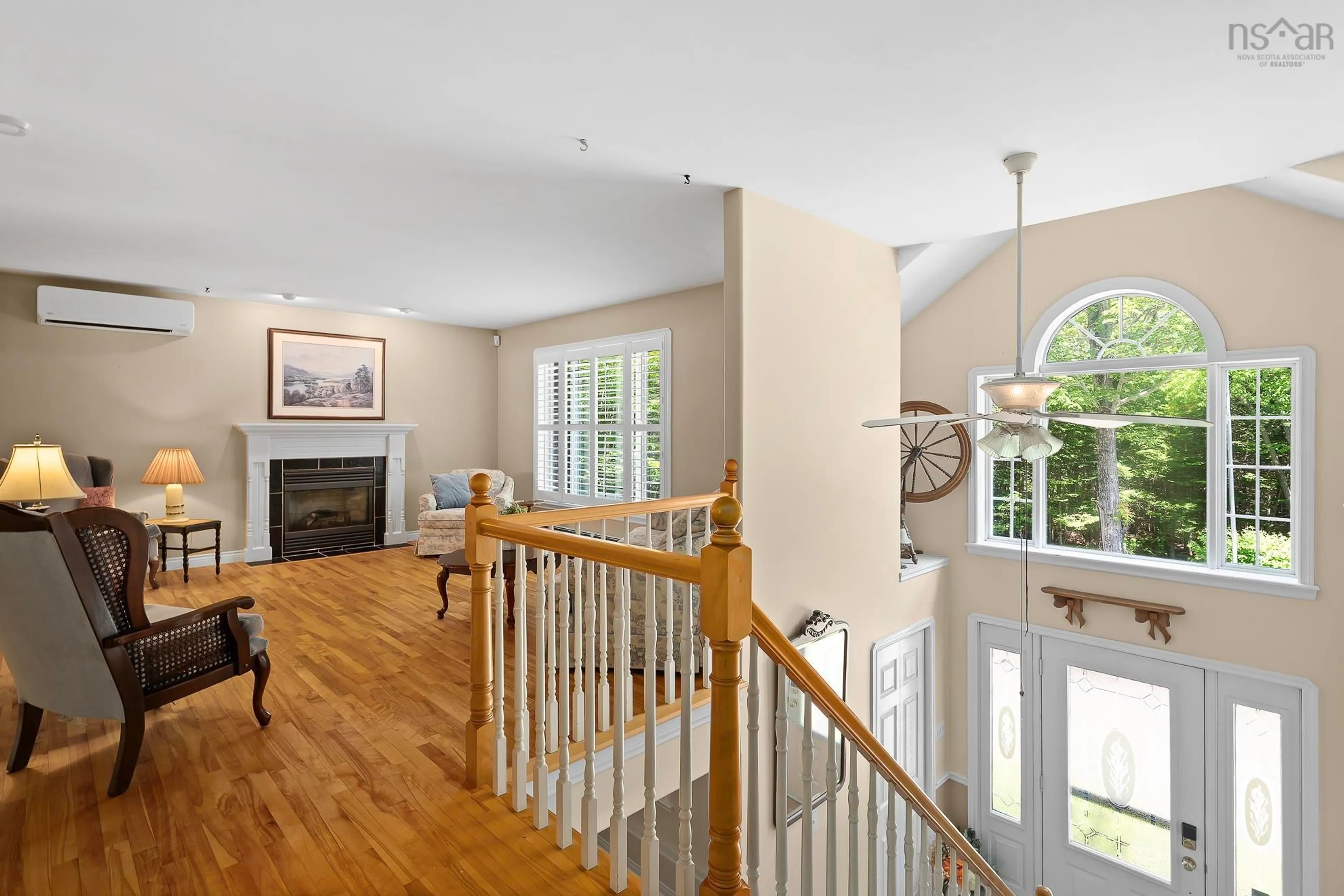 Indoor foyer for 34 Forestview Way, Beaver Bank Nova Scotia B4G 1G2