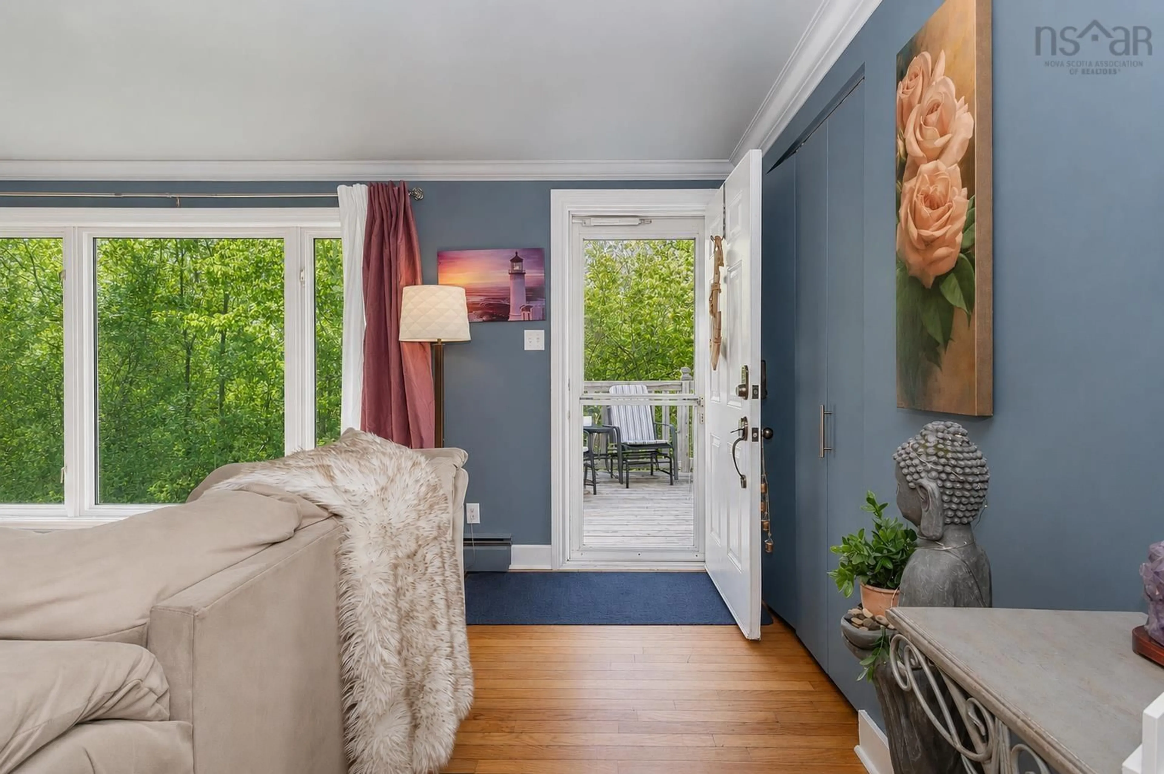 Indoor entryway for 420 Terrace St, Sydney Nova Scotia B1P 6T8