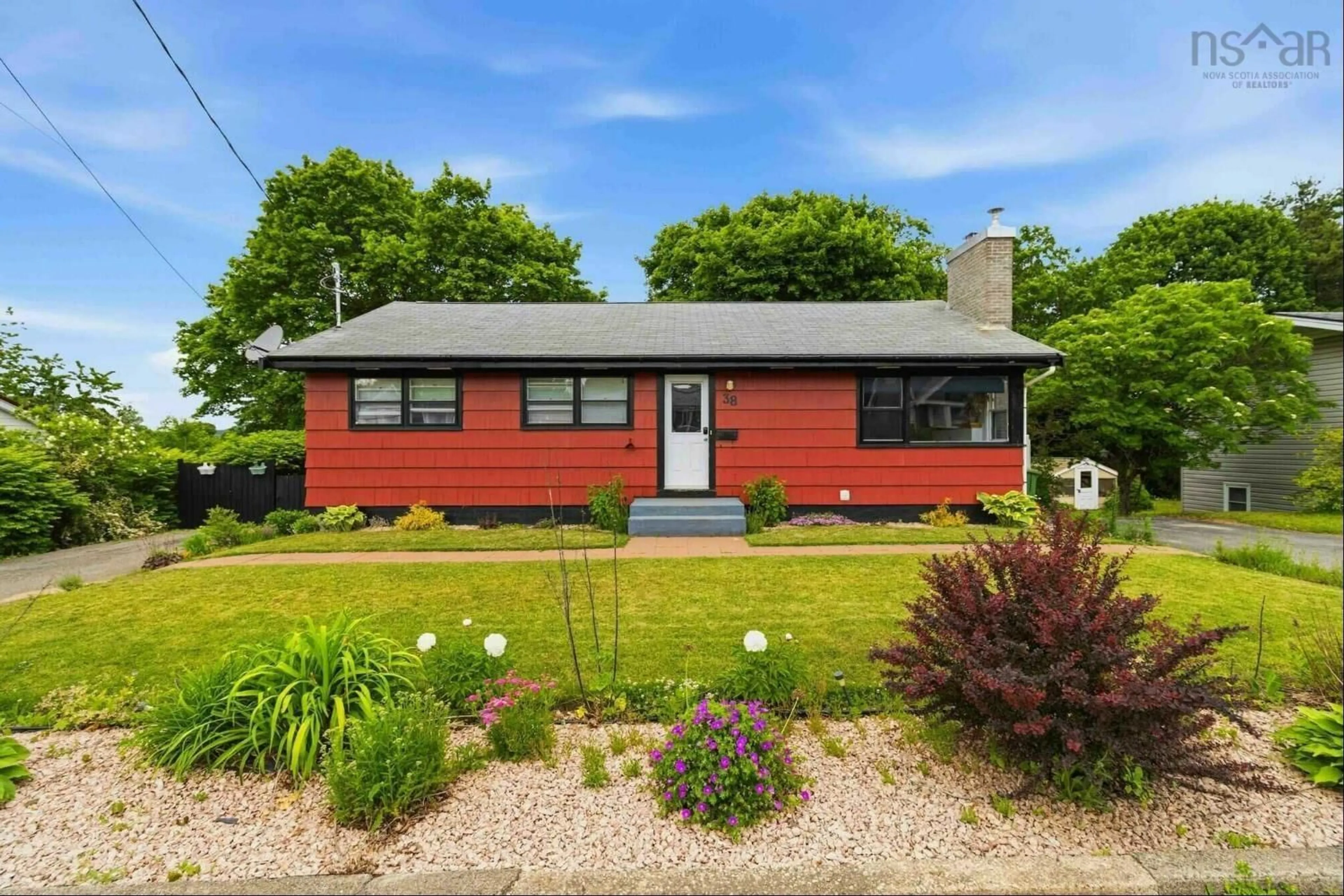 Home with vinyl exterior material, street for 38 Dawson St, Bridgewater Nova Scotia B4V 1S6