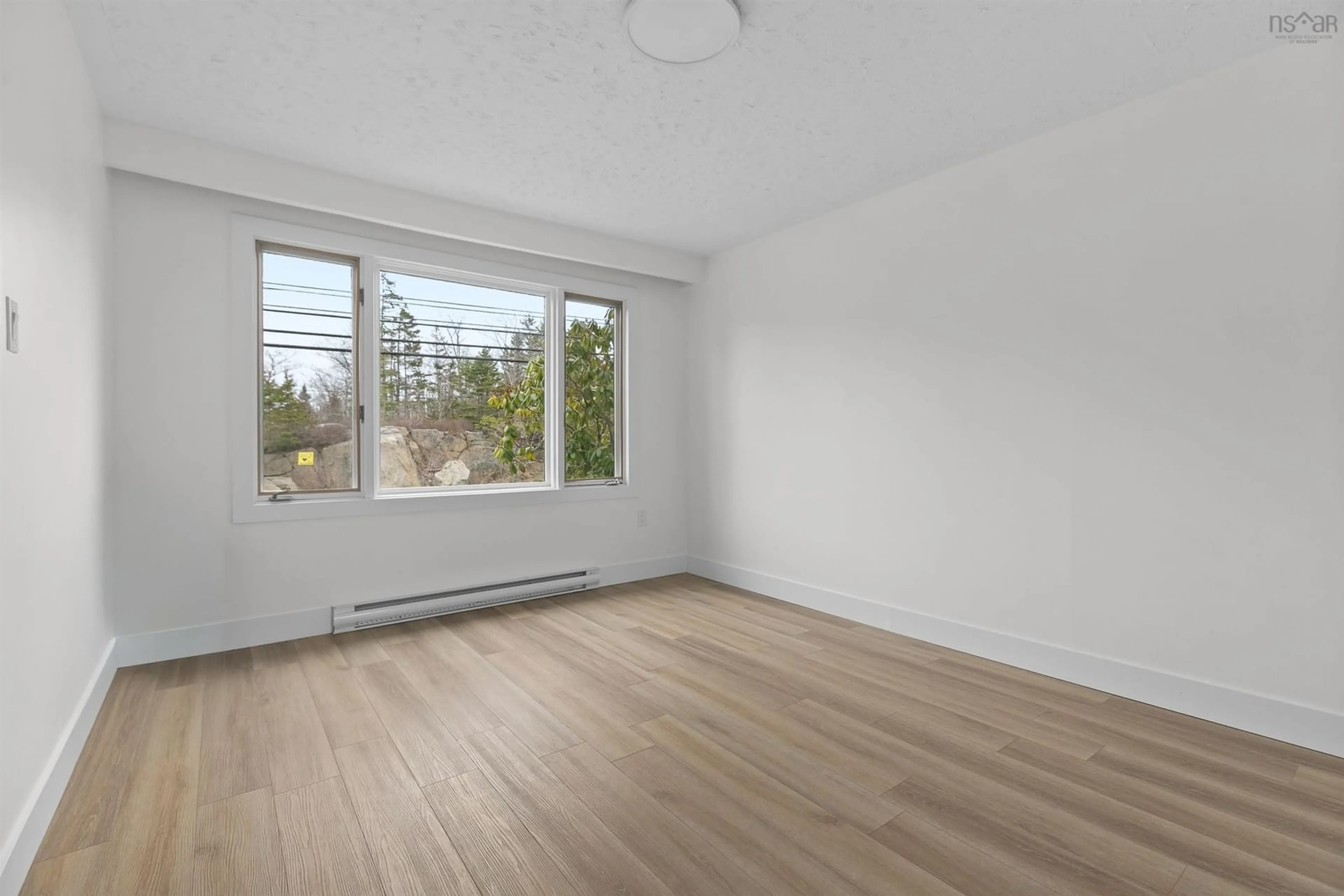 A pic of a room for 625 Herring Cove Rd, Halifax Nova Scotia B3R 1X8