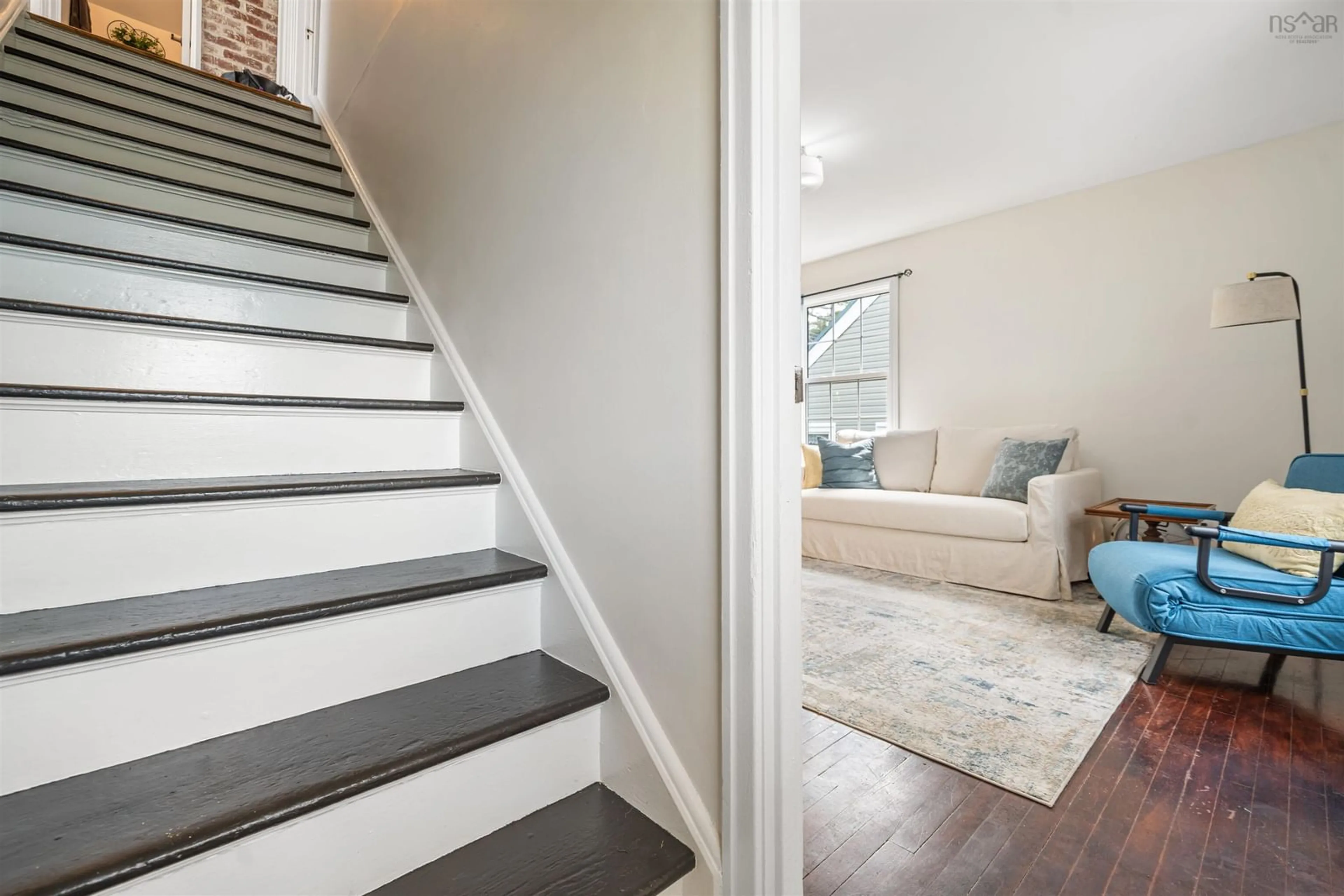 Stairs for 43 Highland Dr, New Glasgow Nova Scotia B2H 4C3