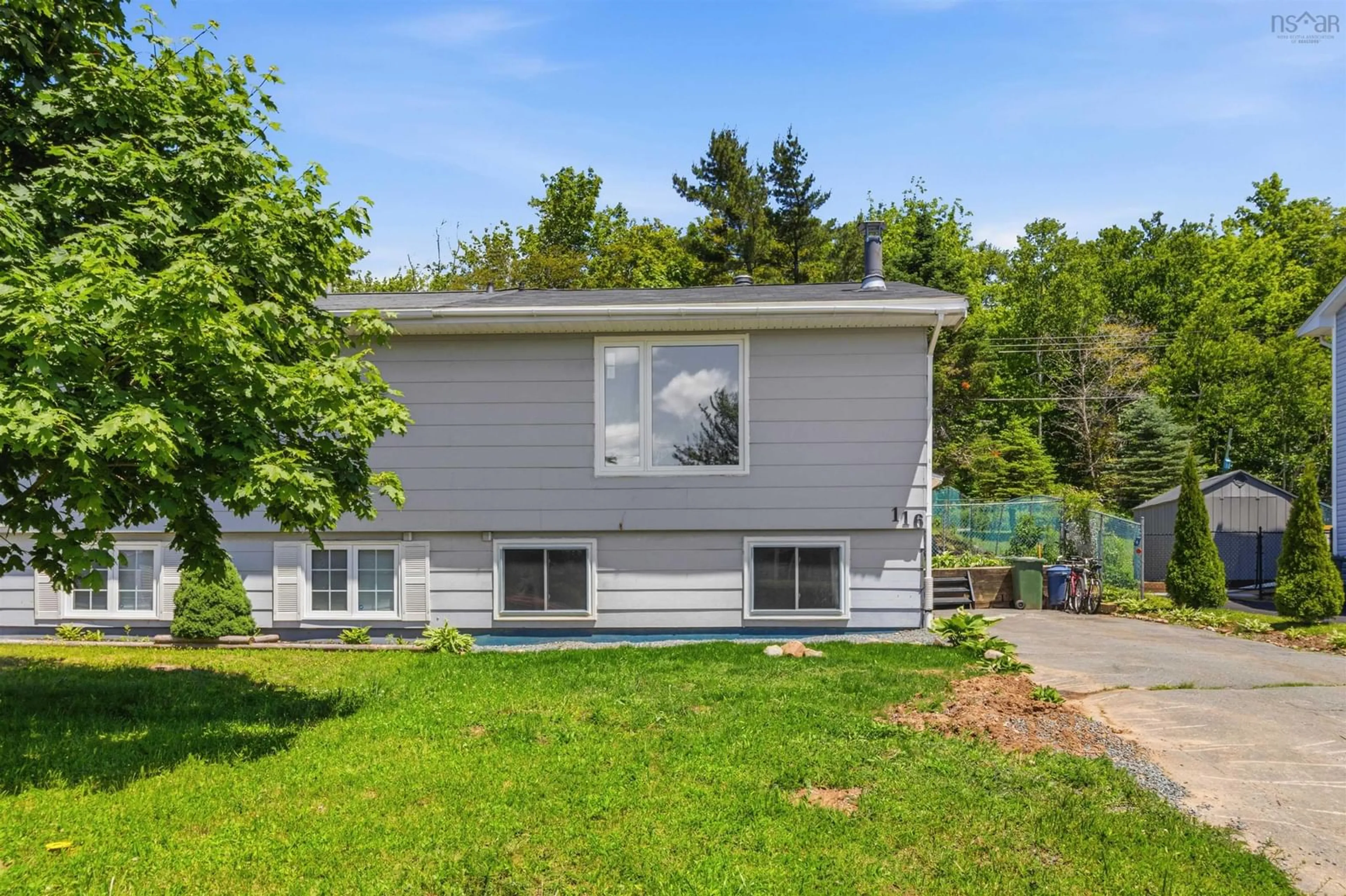 Home with vinyl exterior material, unknown for 116 Phoenix Crescent, Lower Sackville Nova Scotia B4C 2B4