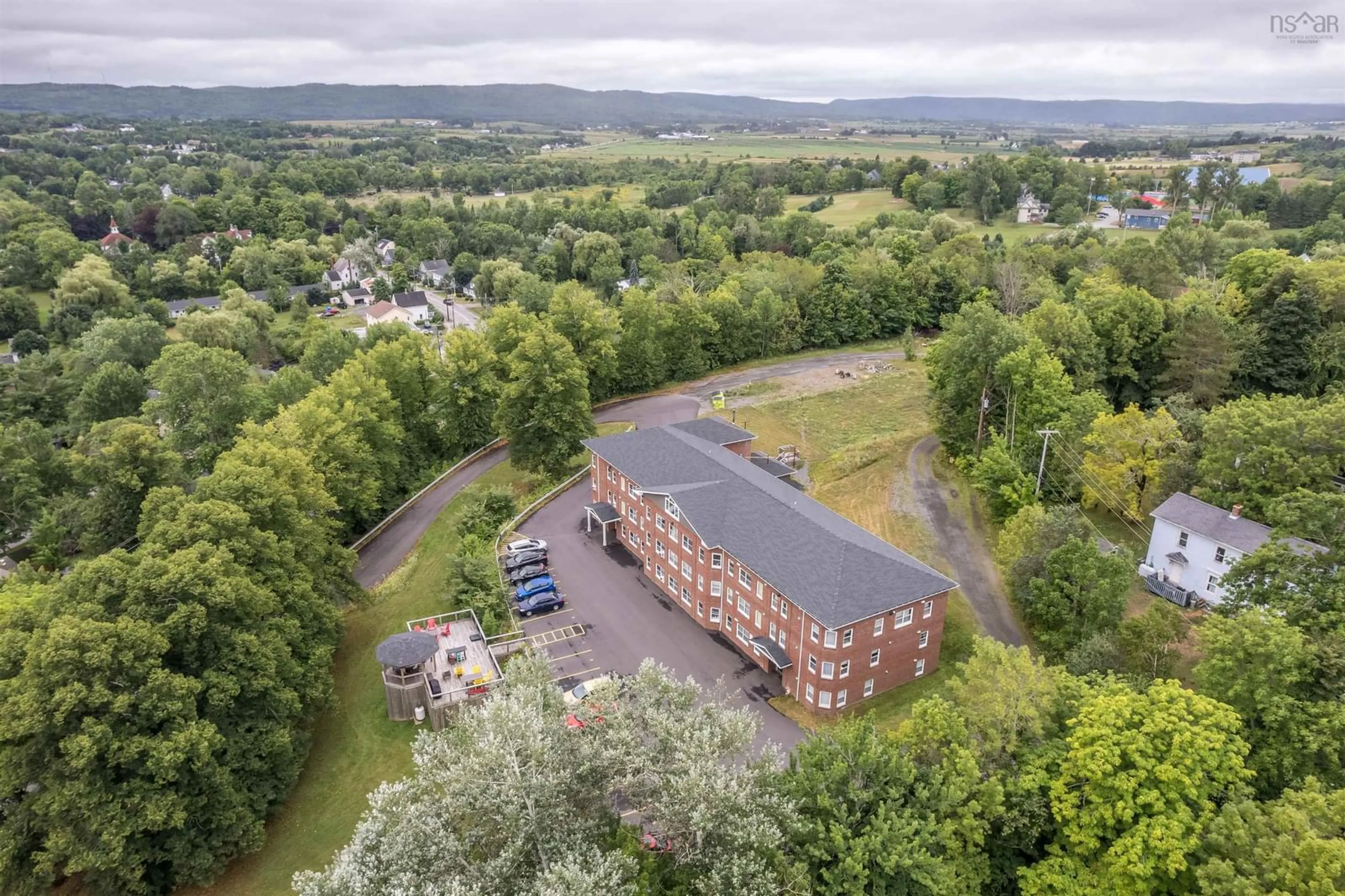 A pic from outside/outdoor area/front of a property/back of a property/a pic from drone, building for 790 King St, Windsor Nova Scotia B0N 2T0