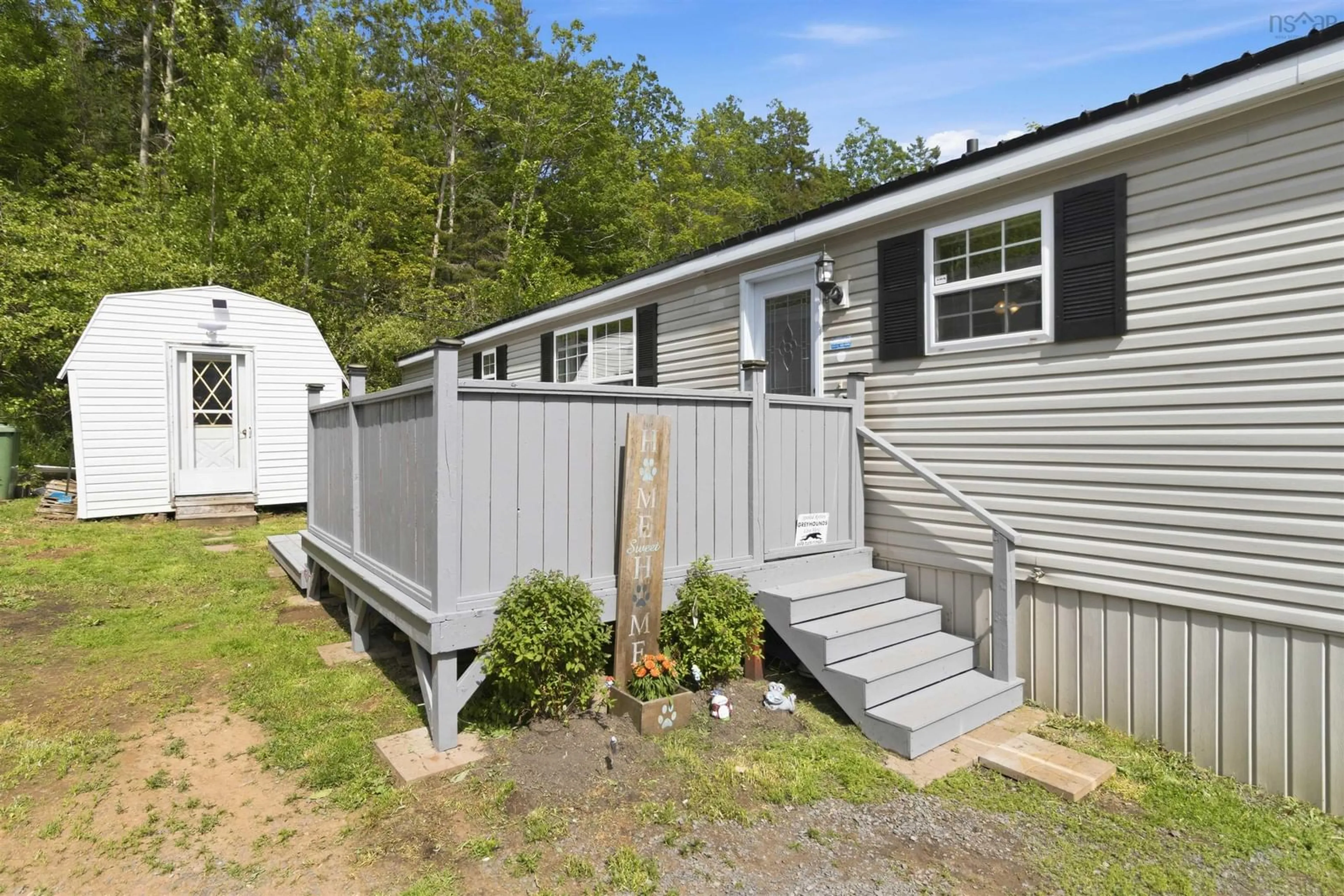 Home with vinyl exterior material, unknown for 77 Brook St, Middle Sackville Nova Scotia B4C 1C1