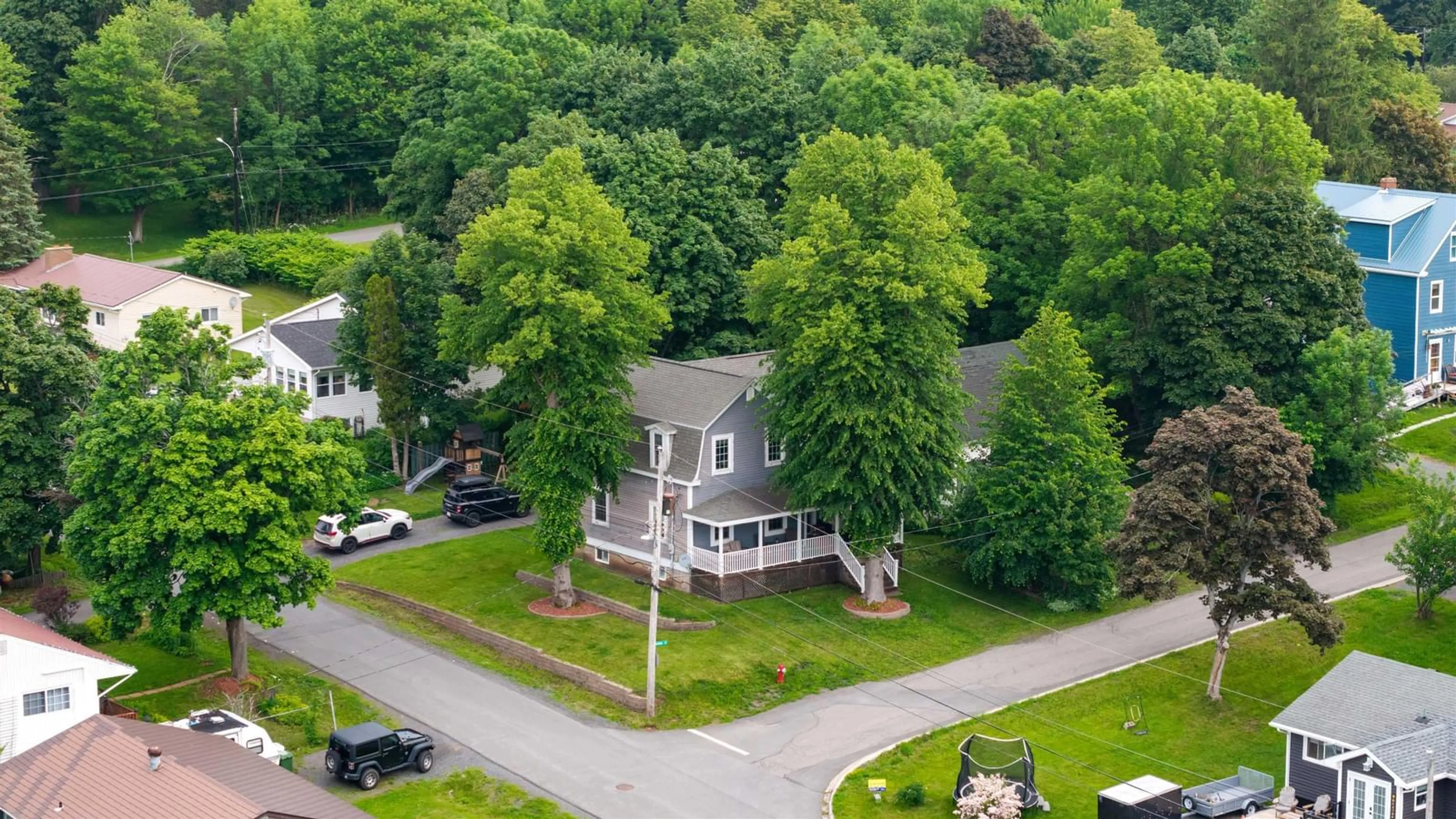 A pic from outside/outdoor area/front of a property/back of a property/a pic from drone, unknown for 40 School St, Pictou Nova Scotia B0K 1H0