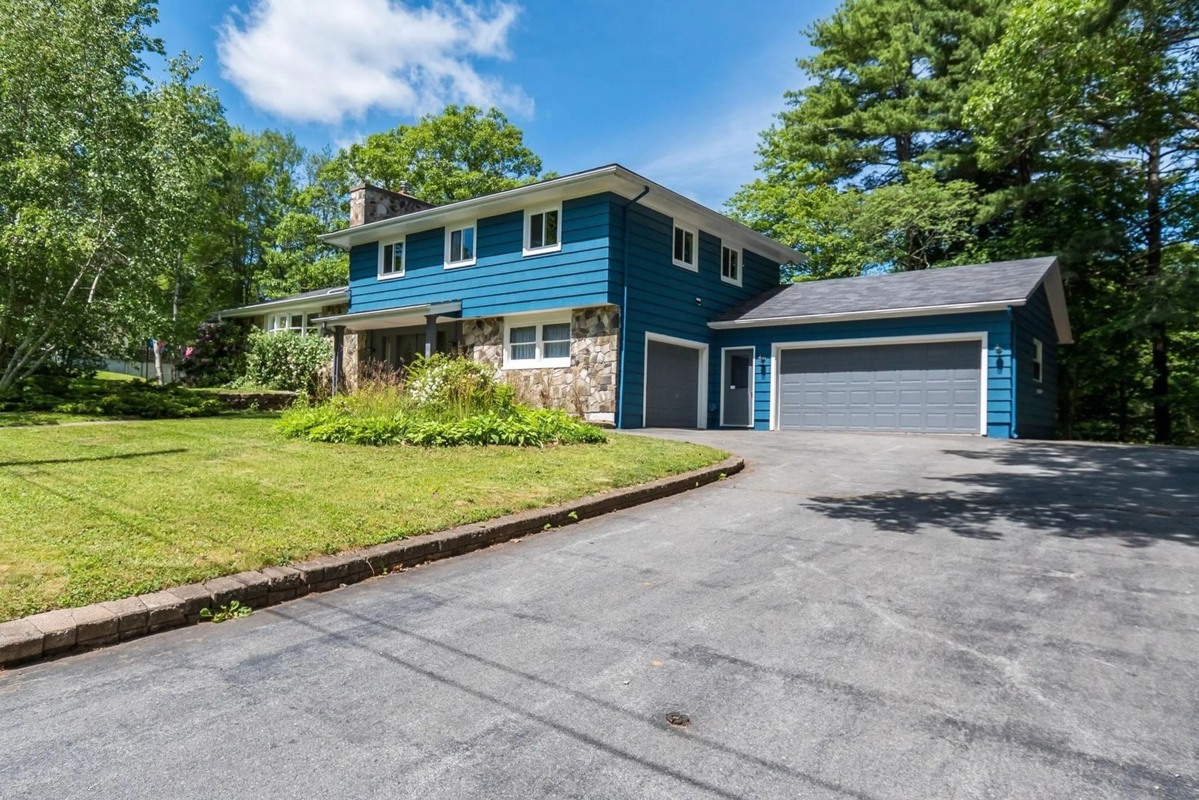 Unknown for 36 Acadia St, Bridgewater Nova Scotia B4V 2B2