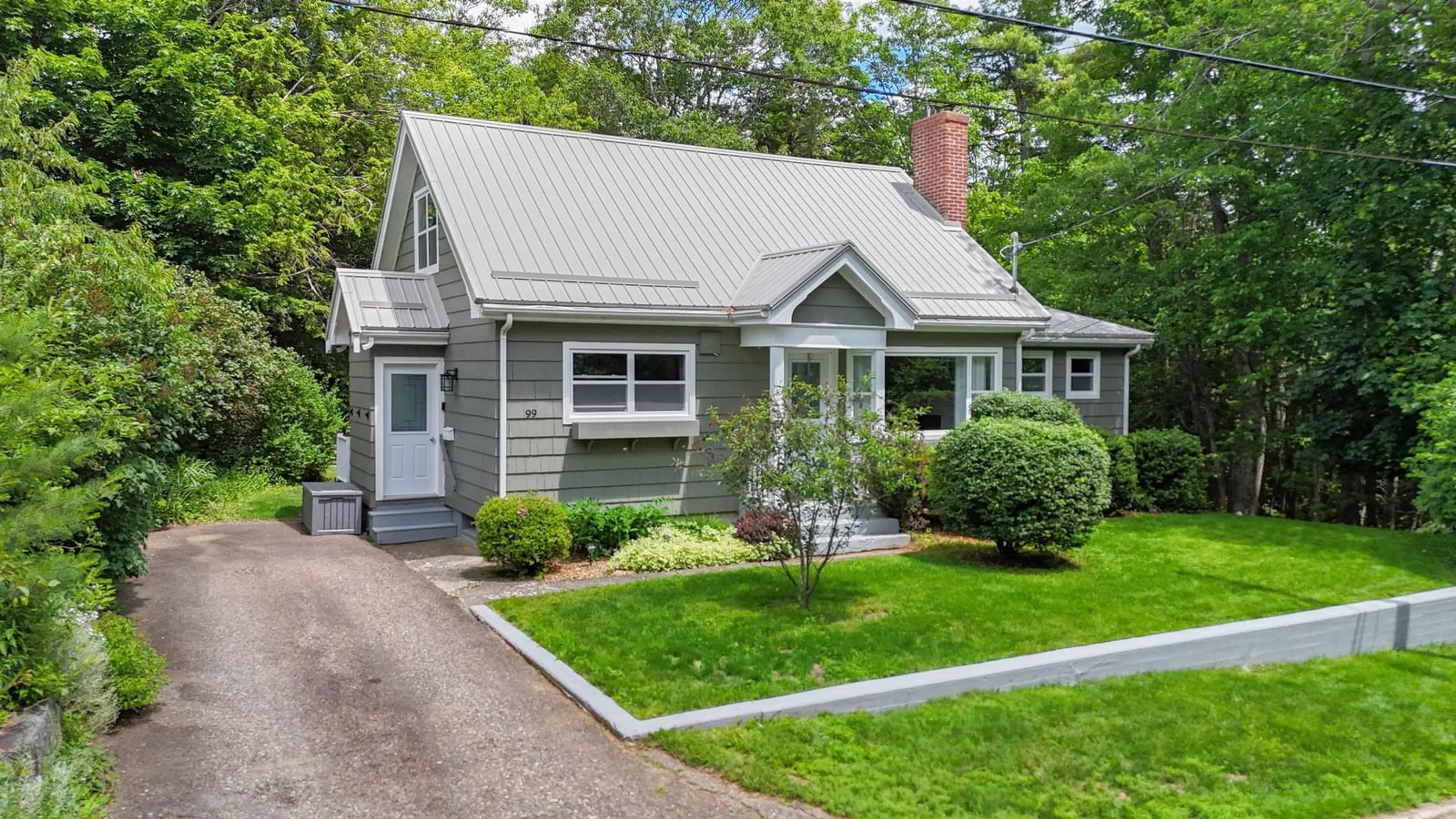Home with vinyl exterior material, street for 99 Walnut St, Bridgewater Nova Scotia B4V 1L7