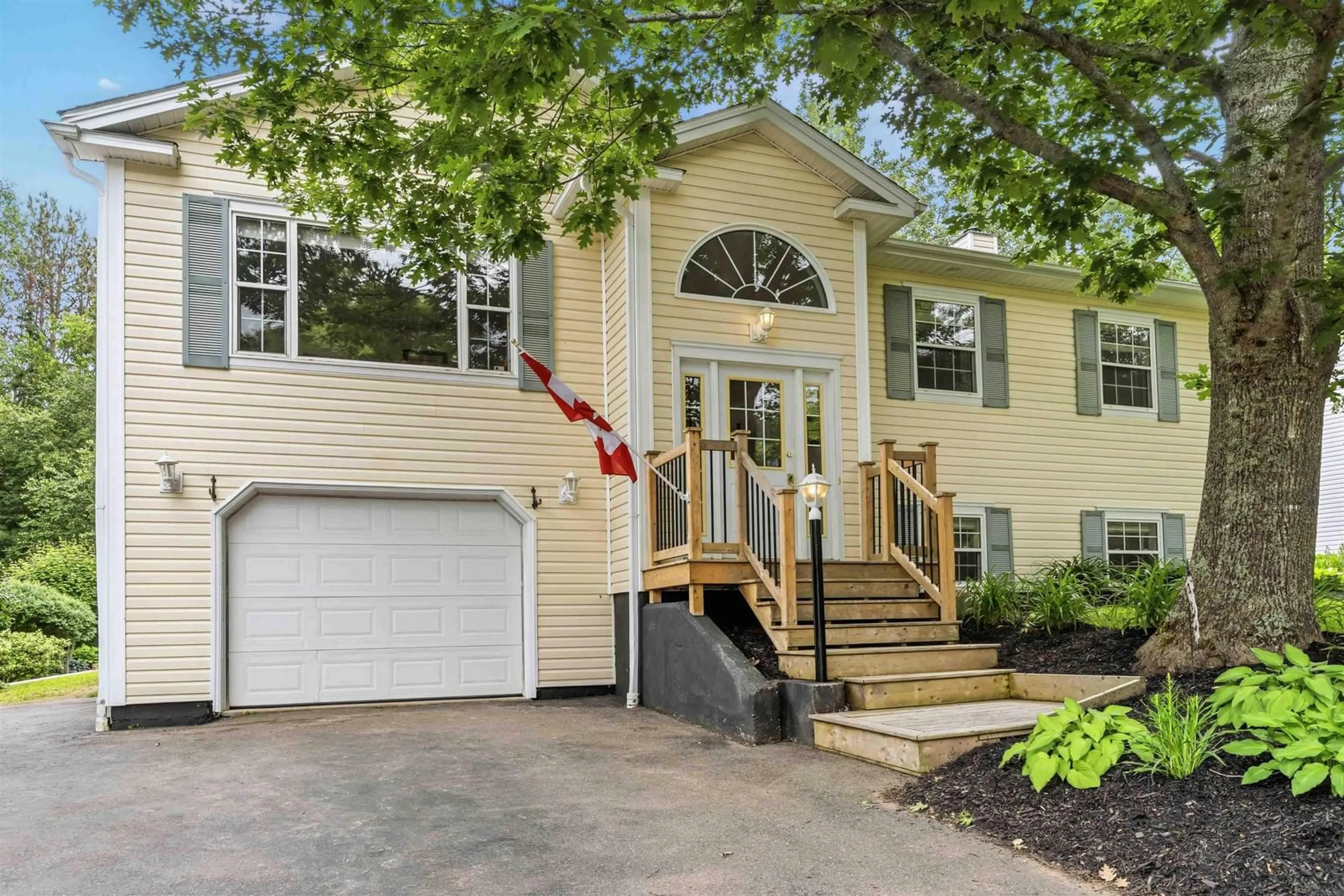 Home with vinyl exterior material, street for 14 Acadia Dr, Kentville Nova Scotia B4N 5E1