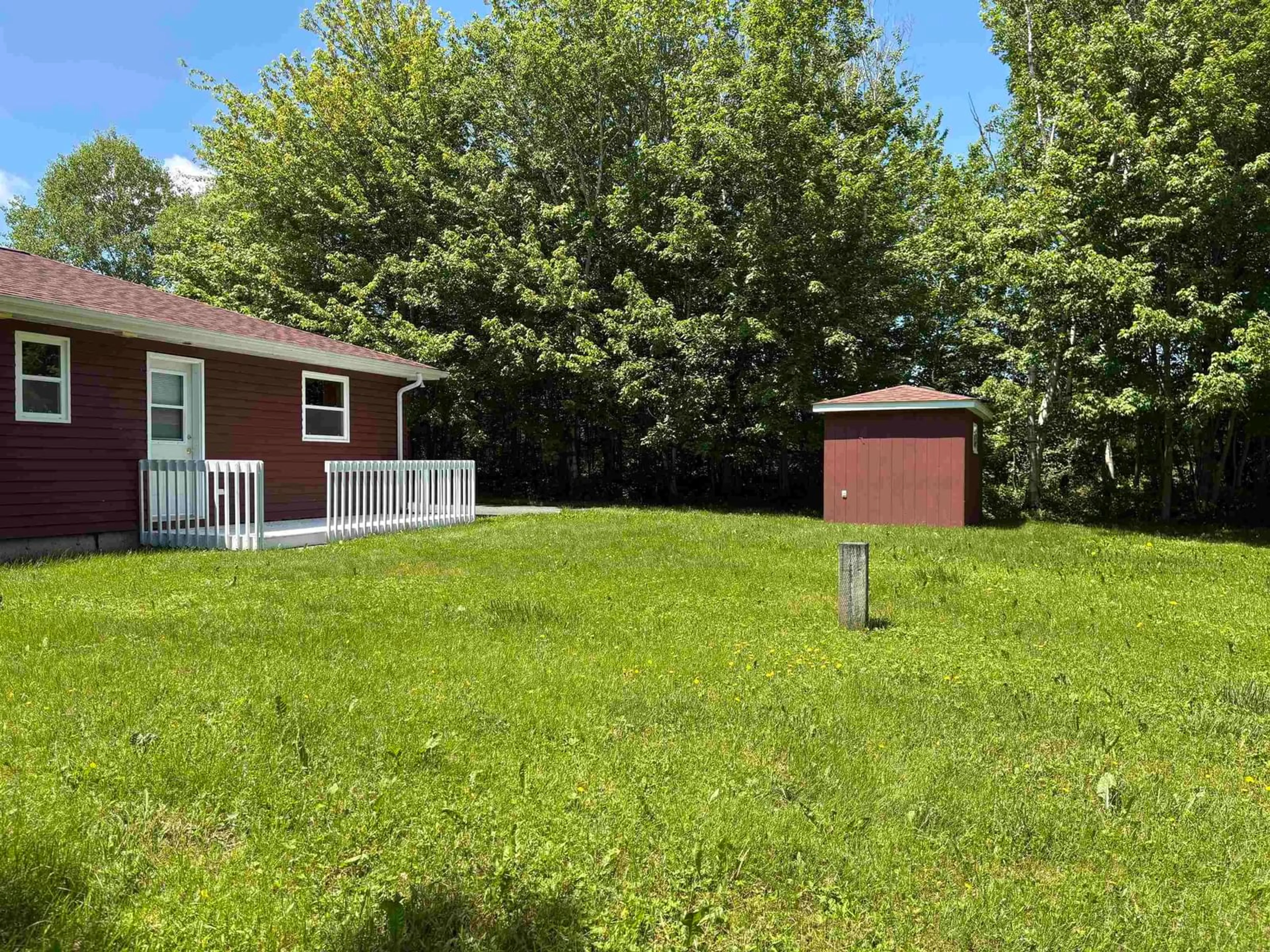 Shed for 327 Tometary Dr, Howie Centre Nova Scotia B1L 1G4