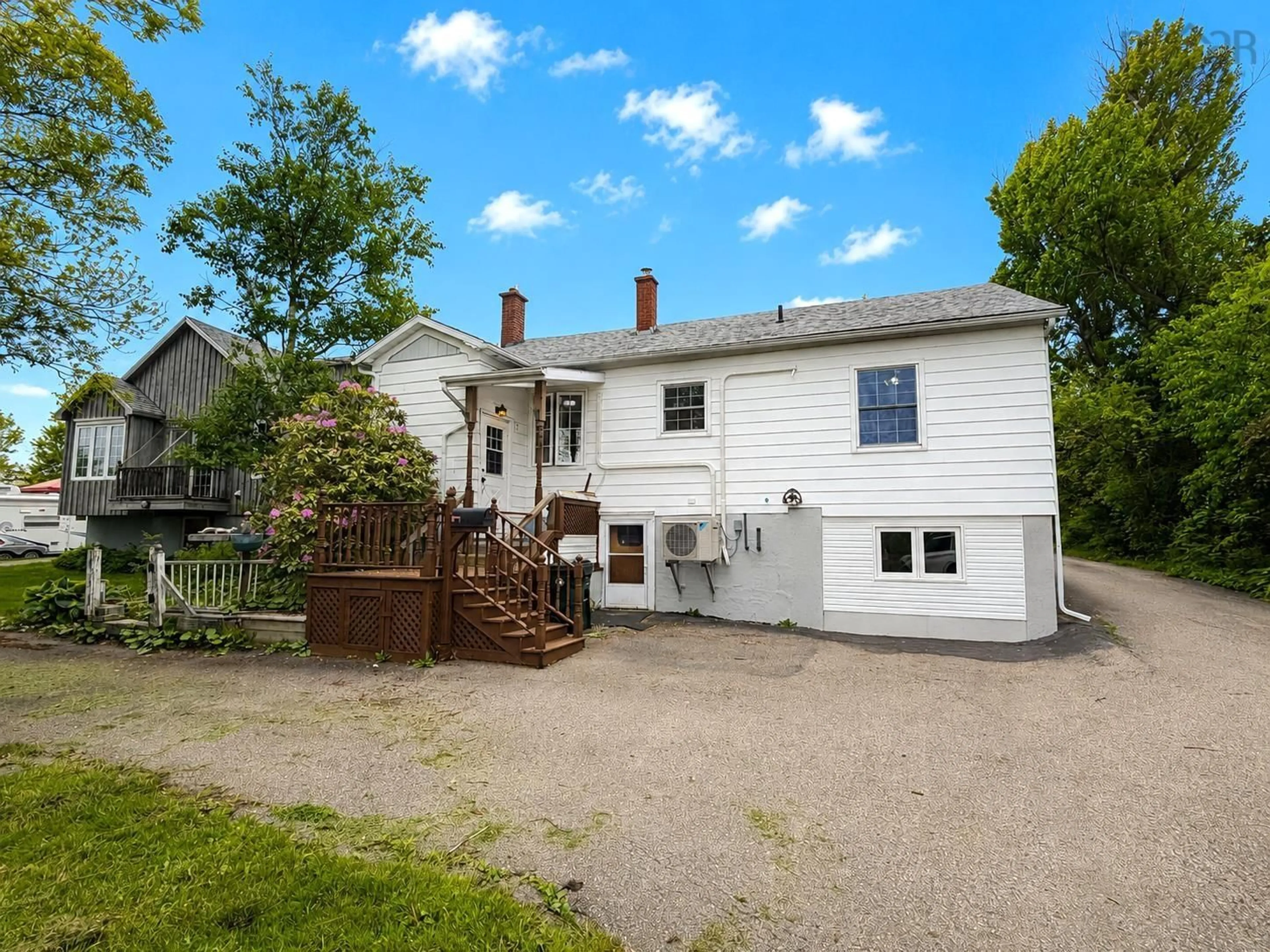 A pic from outside/outdoor area/front of a property/back of a property/a pic from drone, street for 207 Mitchell Ave, Dominion Nova Scotia B1G 1N5