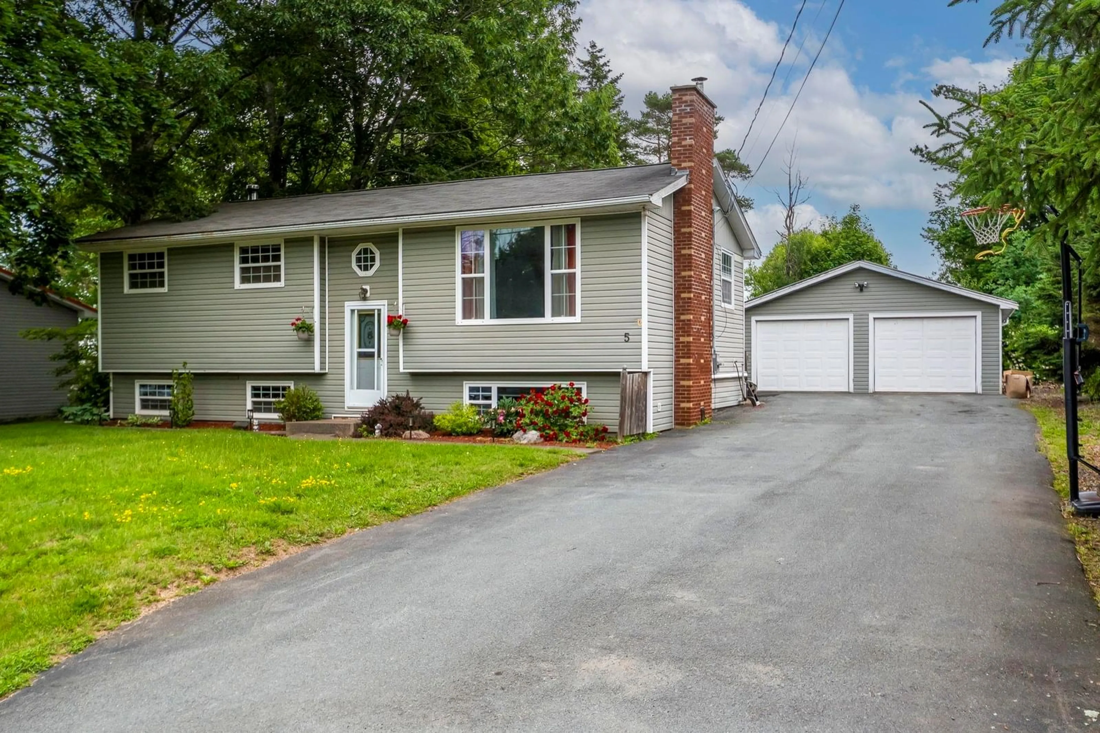 Home with vinyl exterior material, street for 5 Sunnyhill Dr, Windsor Nova Scotia B0N 2T0