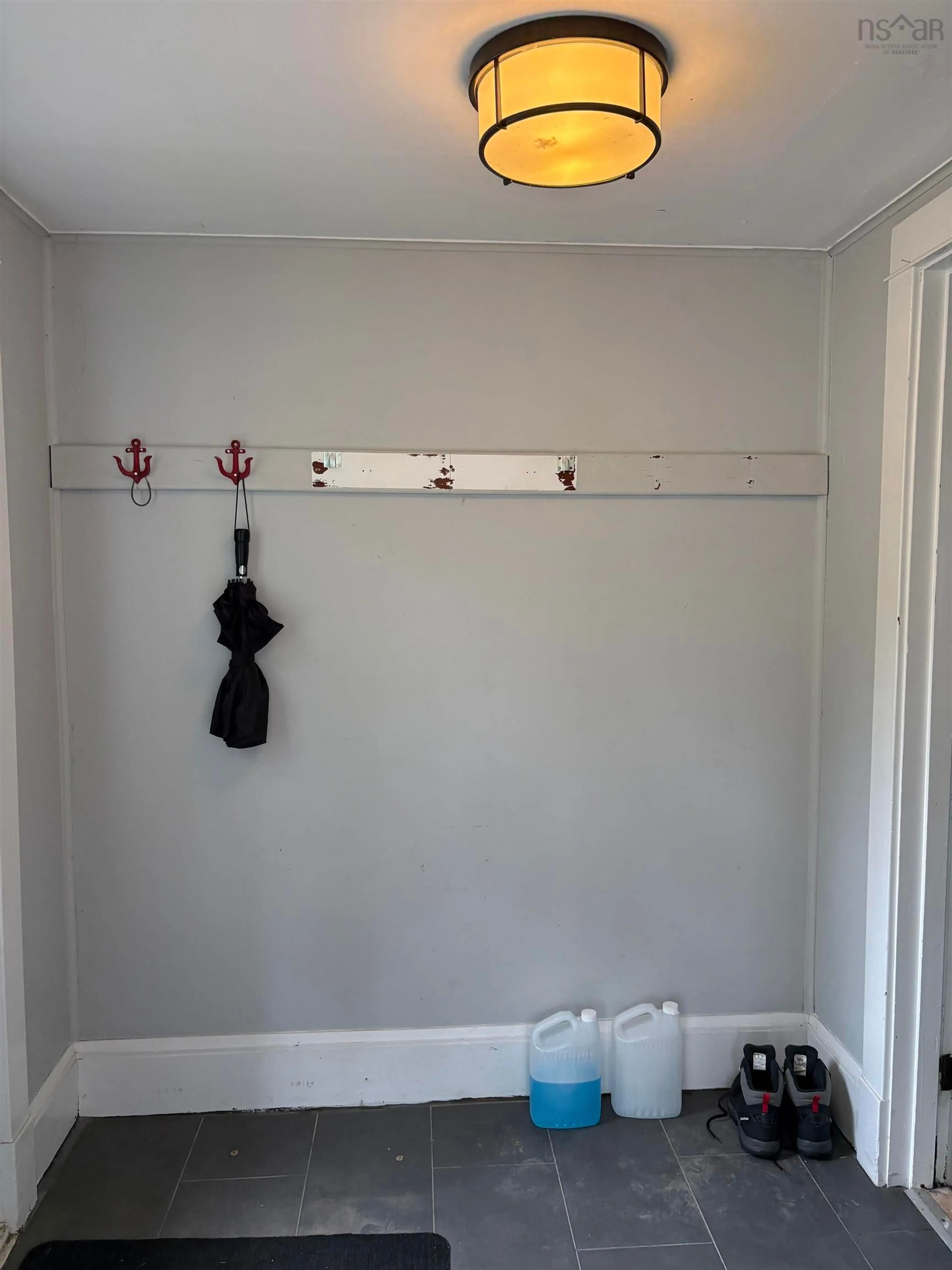 Indoor entryway for 167 Brunswick St, Truro Nova Scotia B2N 2H7
