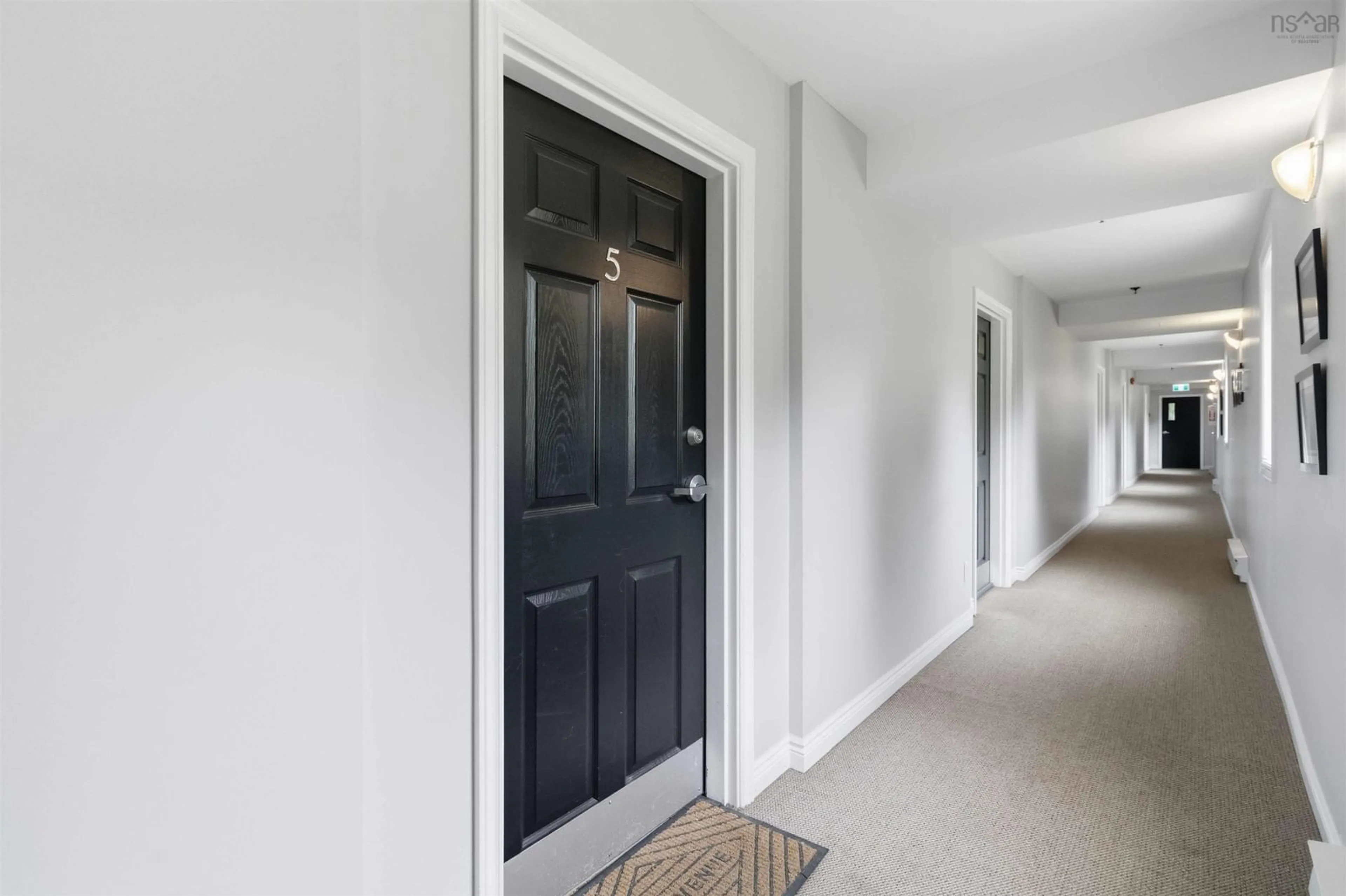 Indoor entryway for 75 Crichton Ave #5, Dartmouth Nova Scotia B3A 3R2