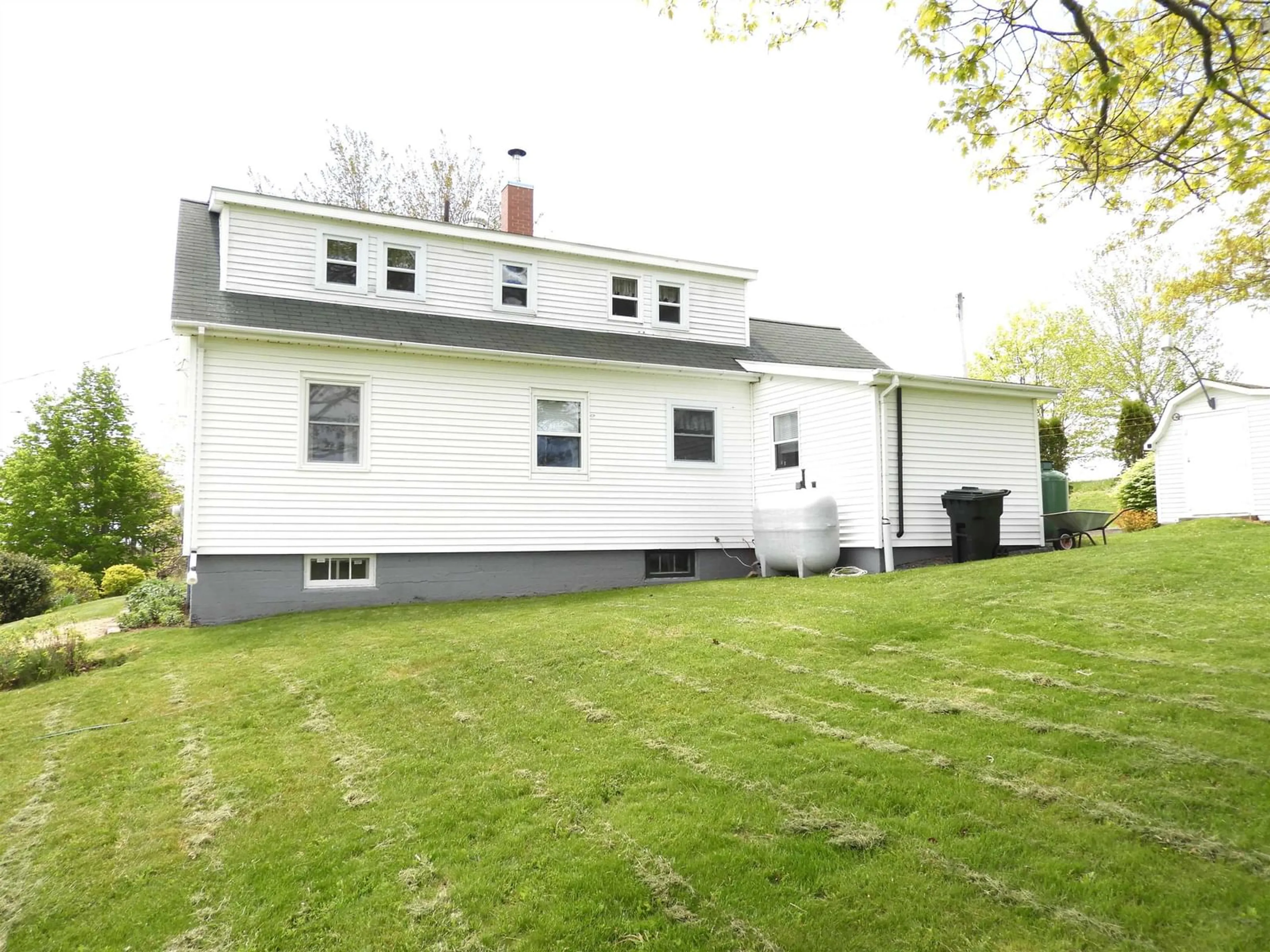 Home with vinyl exterior material, unknown for 195 Lake Ramsay Rd, New Ross Nova Scotia B0J 2M0