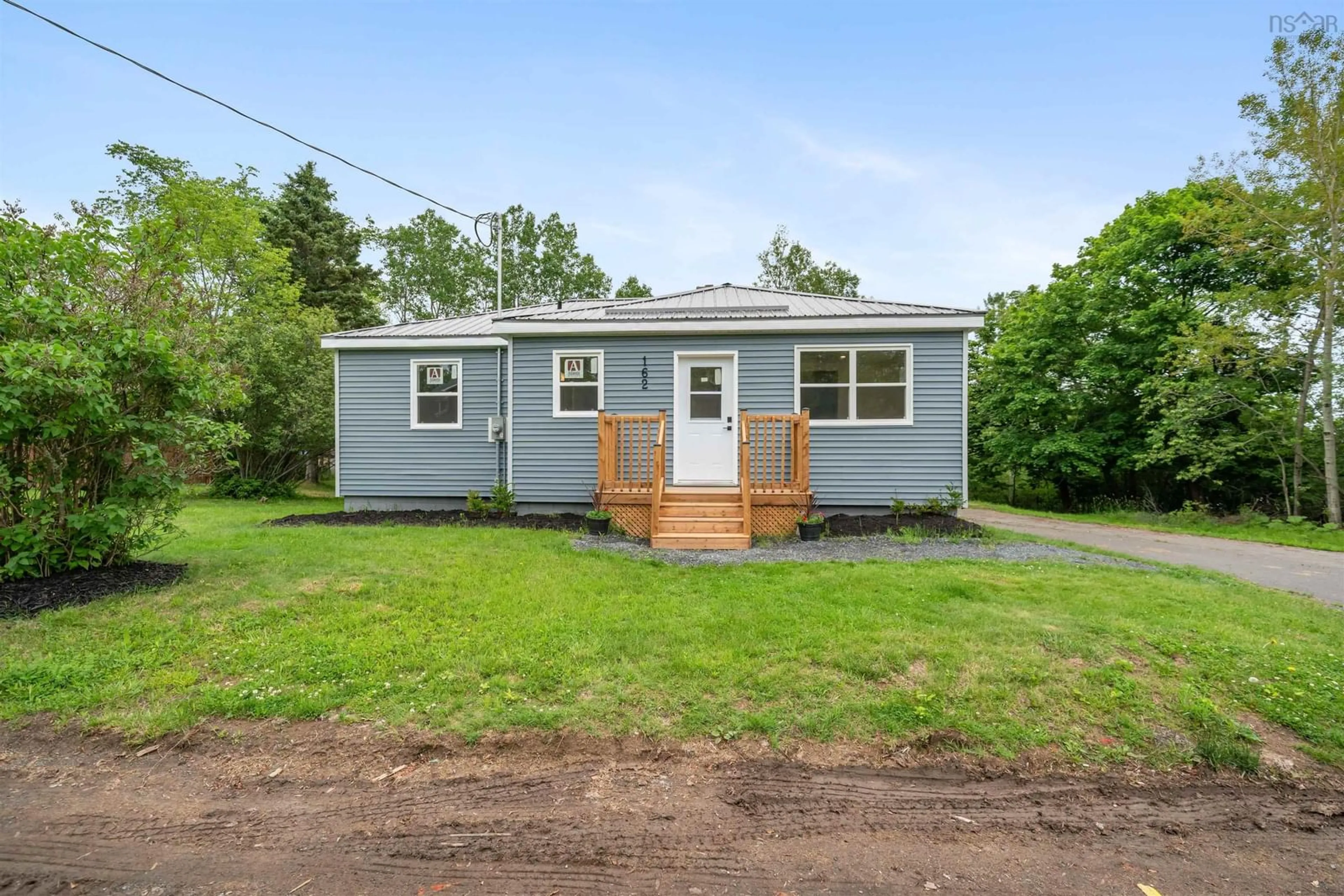 Unknown for 162 Sixth St, New Glasgow Nova Scotia B2H 1B5