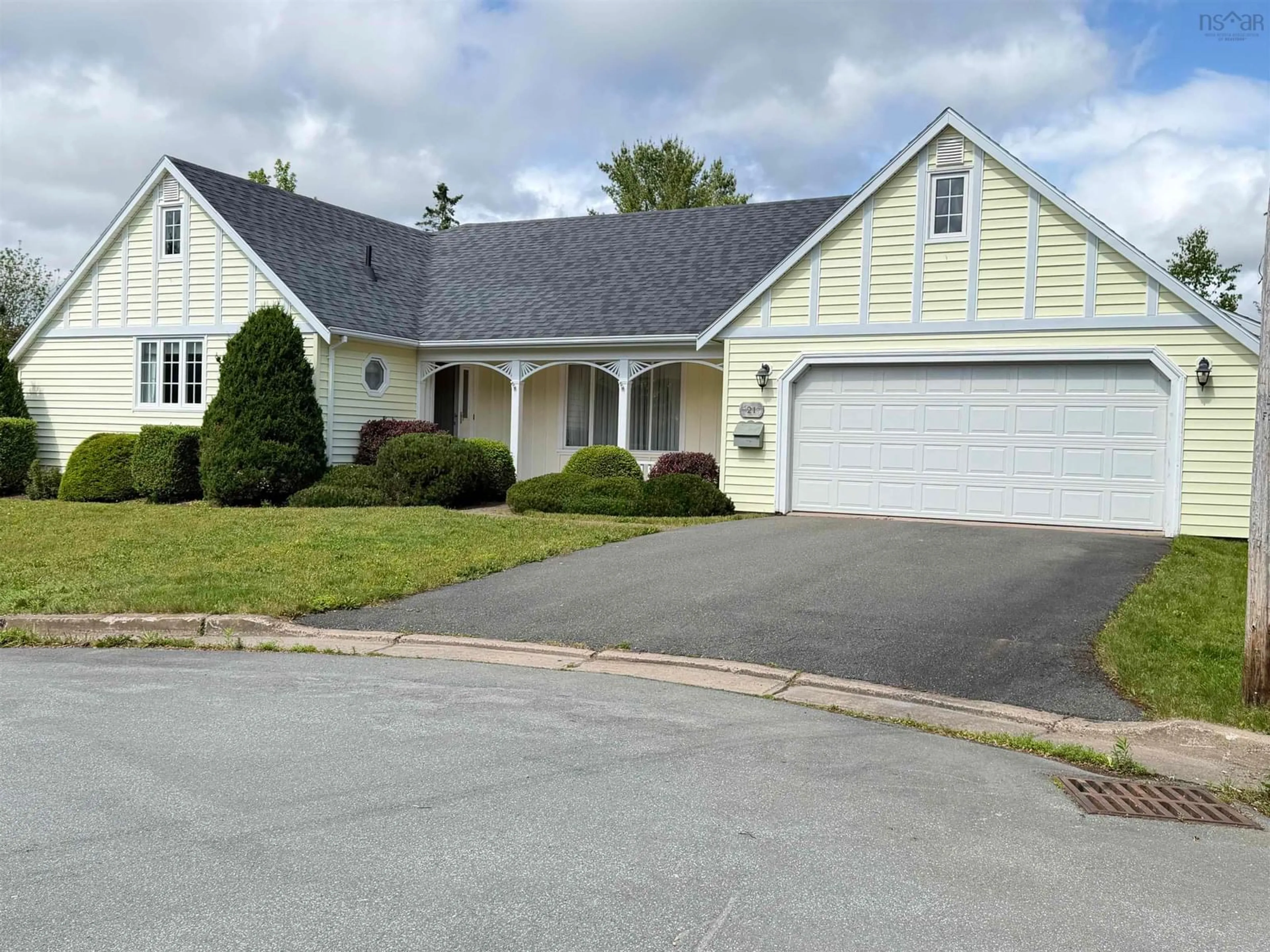 Home with vinyl exterior material, street for 21 Tulip Pl, Truro Nova Scotia B2N 3M6