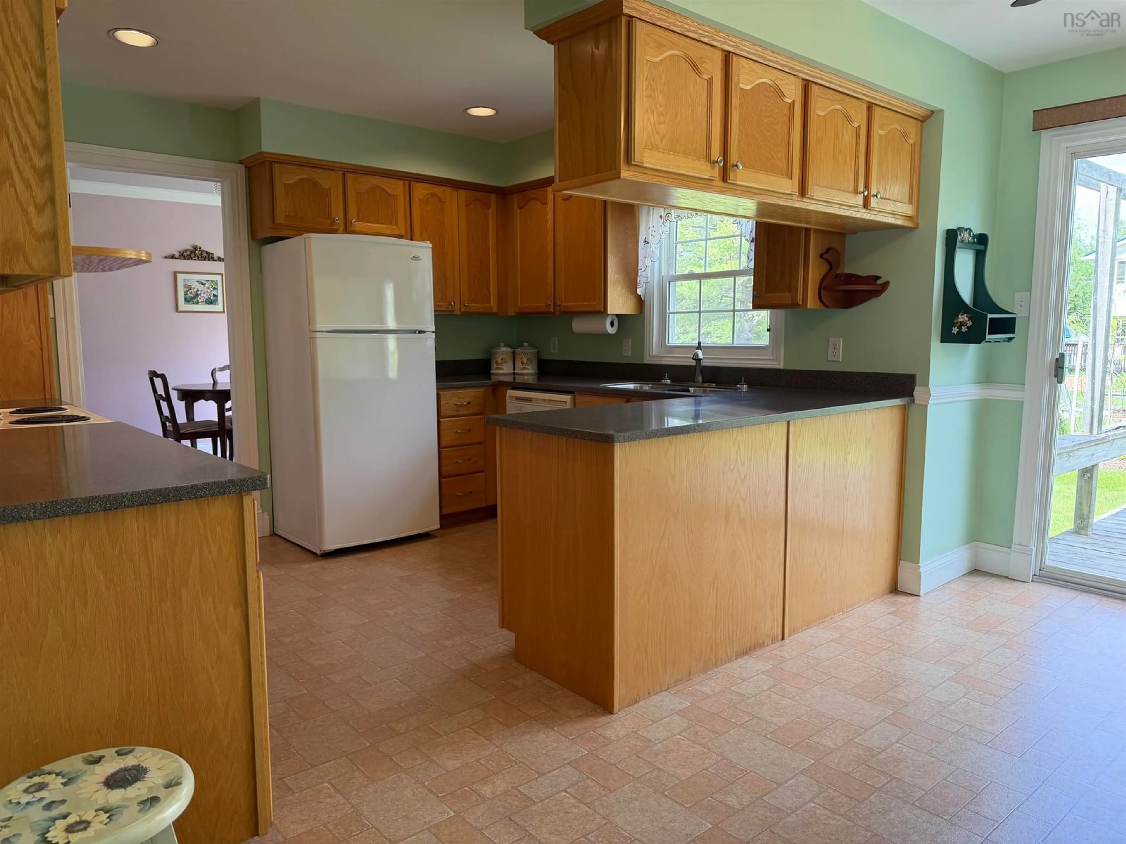 Standard kitchen, ceramic/tile floor for 21 Tulip Pl, Truro Nova Scotia B2N 3M6