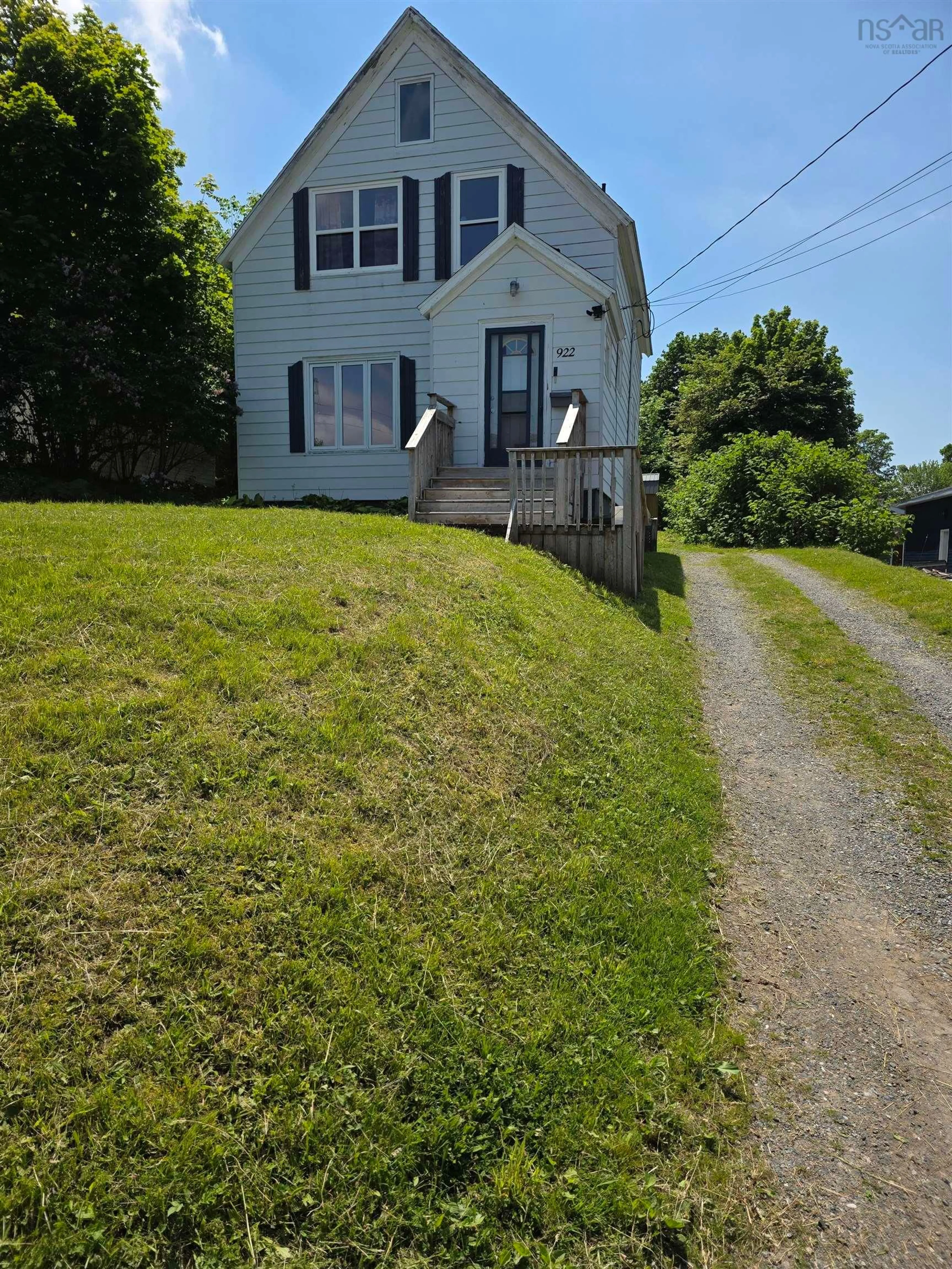 A pic from outside/outdoor area/front of a property/back of a property/a pic from drone, street for 922 George St, Sydney Nova Scotia B1P 1M3