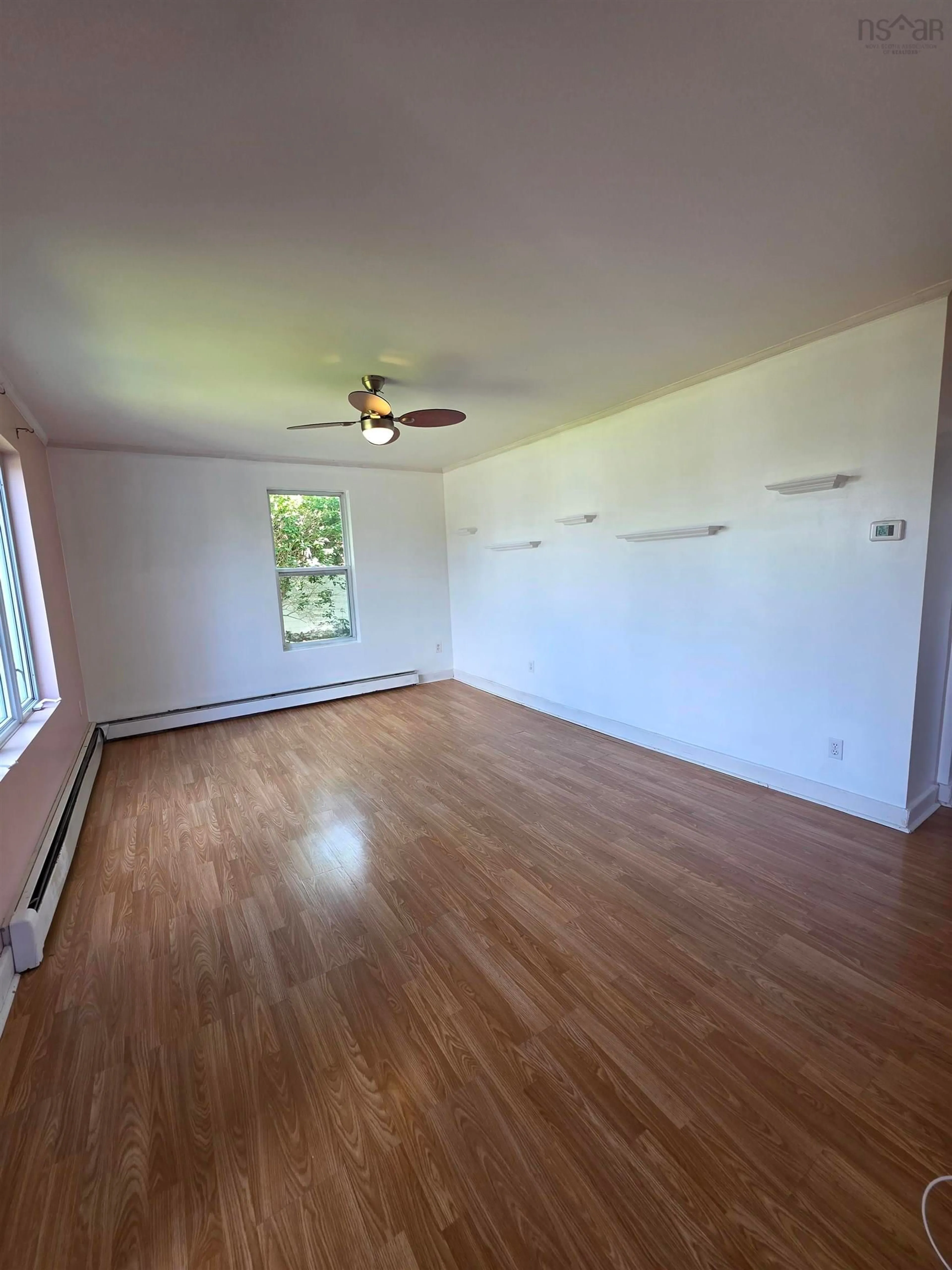 A pic of a room for 922 George St, Sydney Nova Scotia B1P 1M3