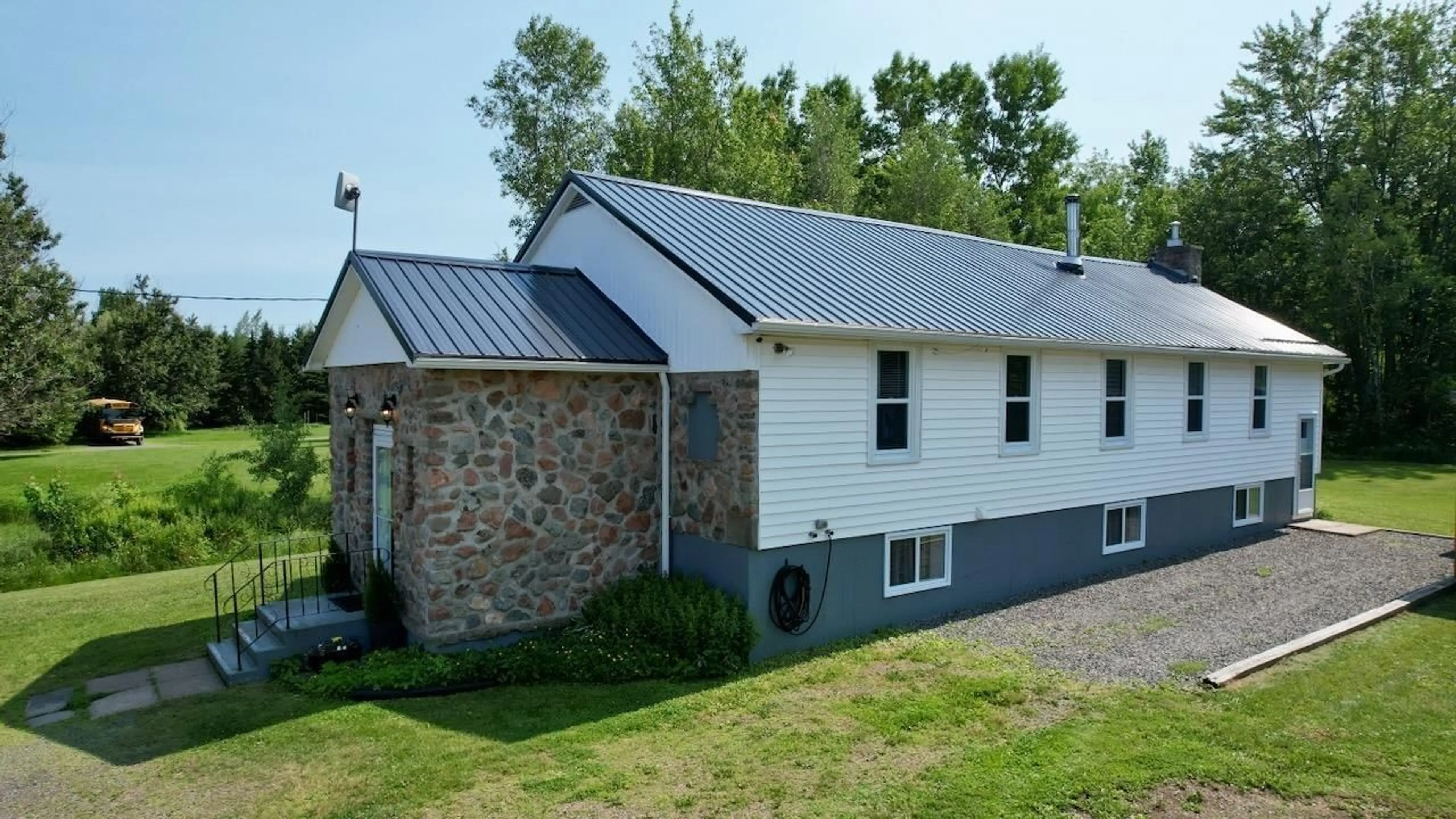 Home with vinyl exterior material, building for 7682 6 Hwy, Port Howe Nova Scotia B0K 1K0