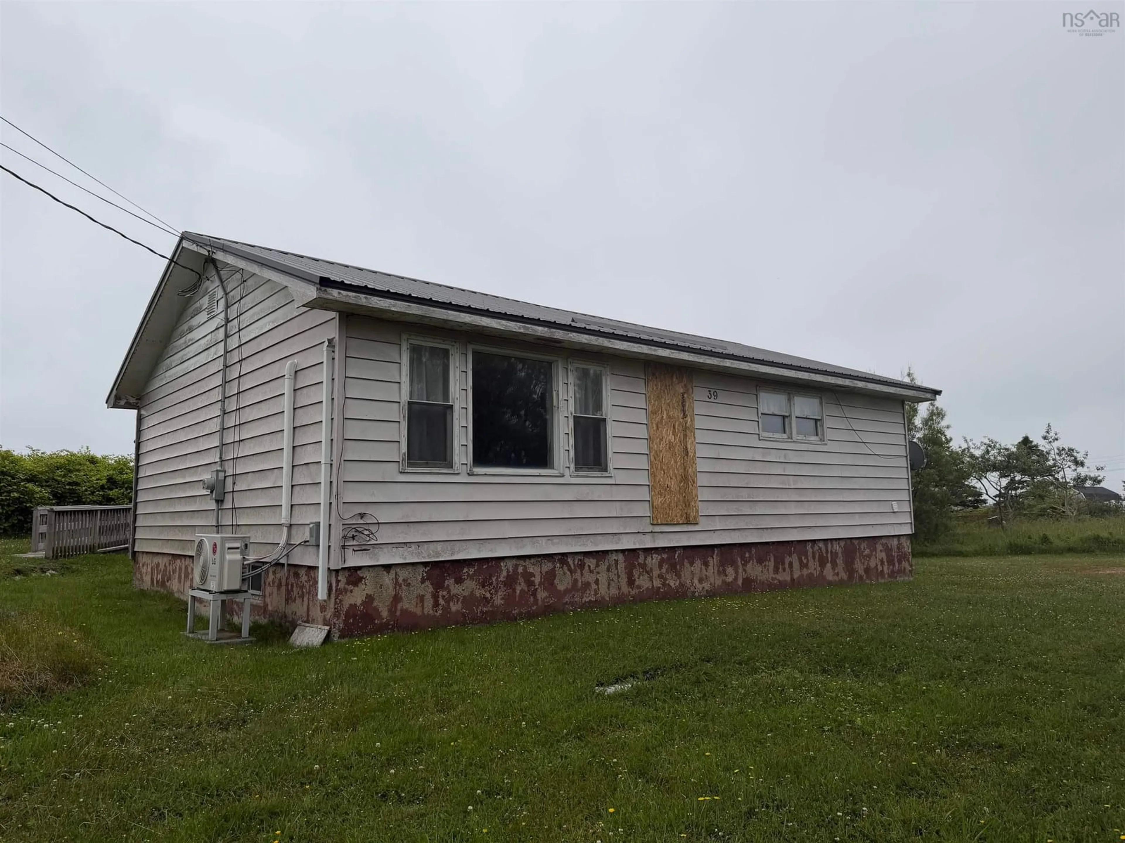 Shed for 39 Smith Lane, Lower Clarks Harbour Nova Scotia B0W 1P0