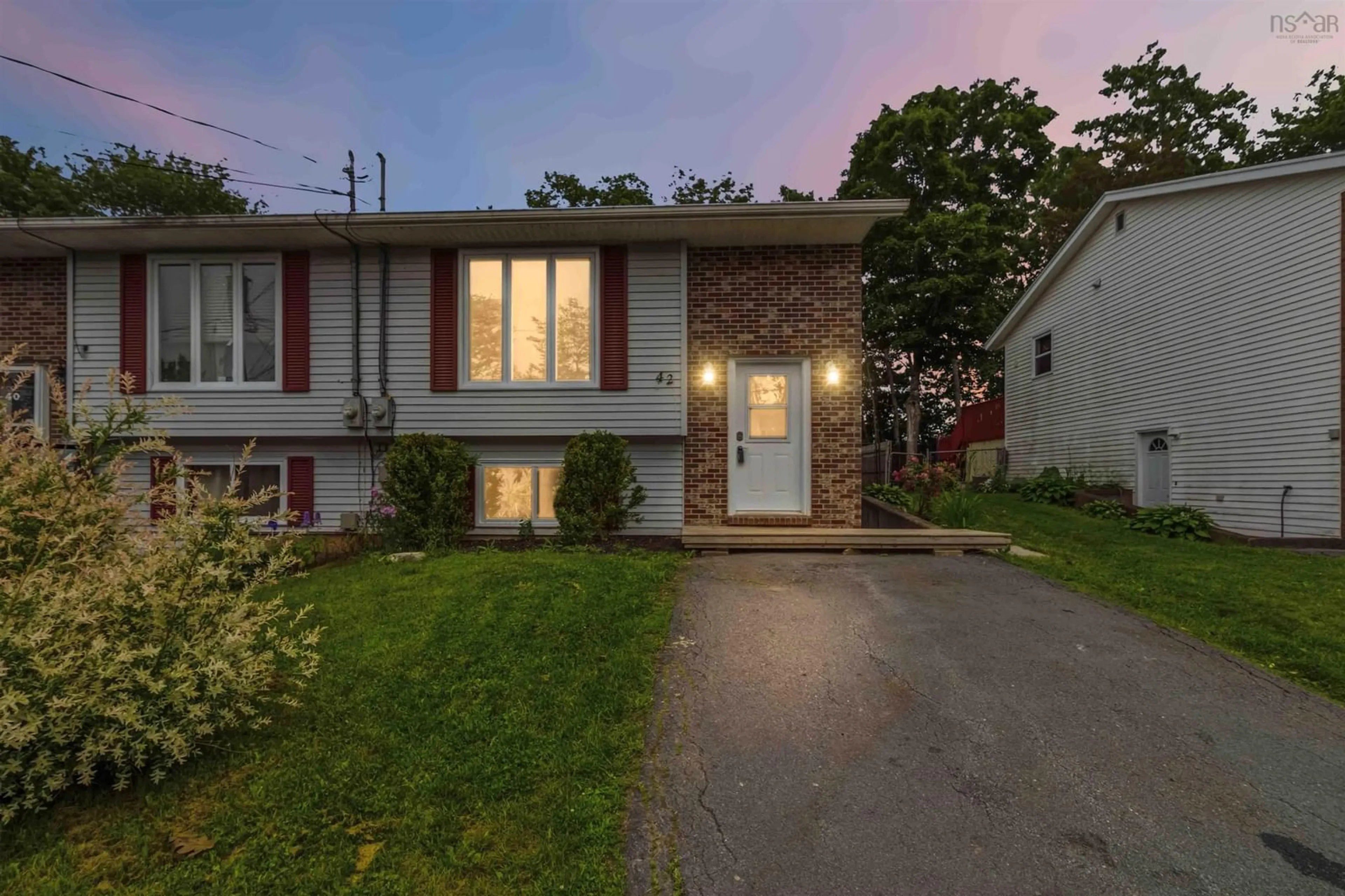 Unknown for 42 Sunnyvale Crt, Sackville Nova Scotia B4E 2G6